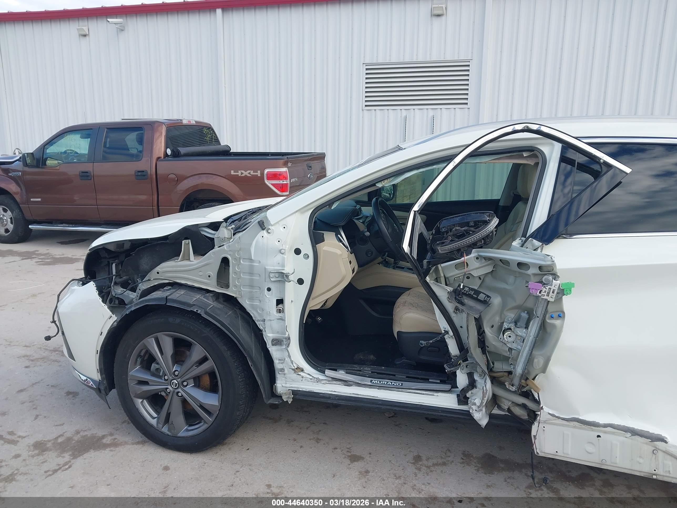 NISSAN MURANO image 6