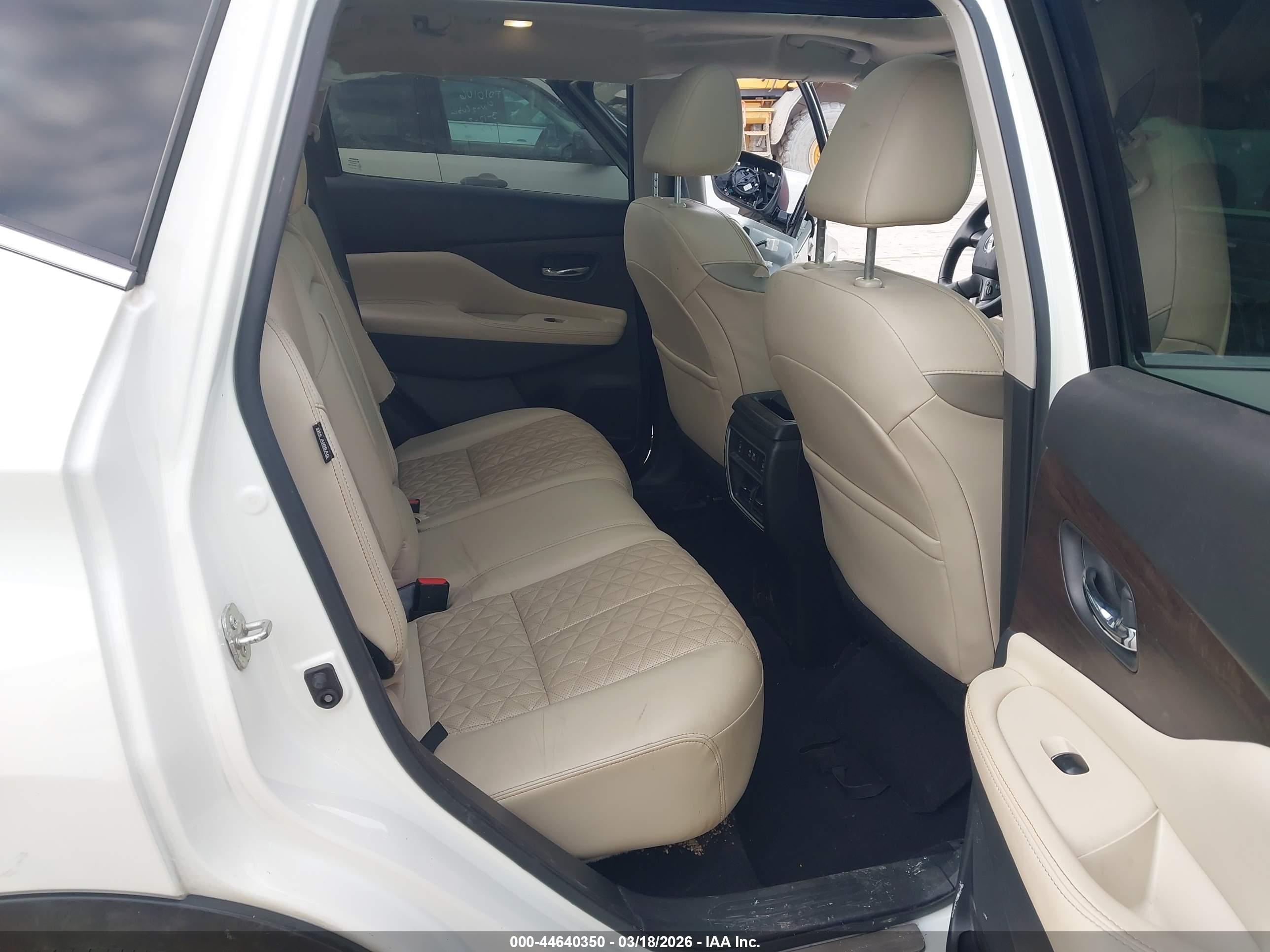 NISSAN MURANO image 8