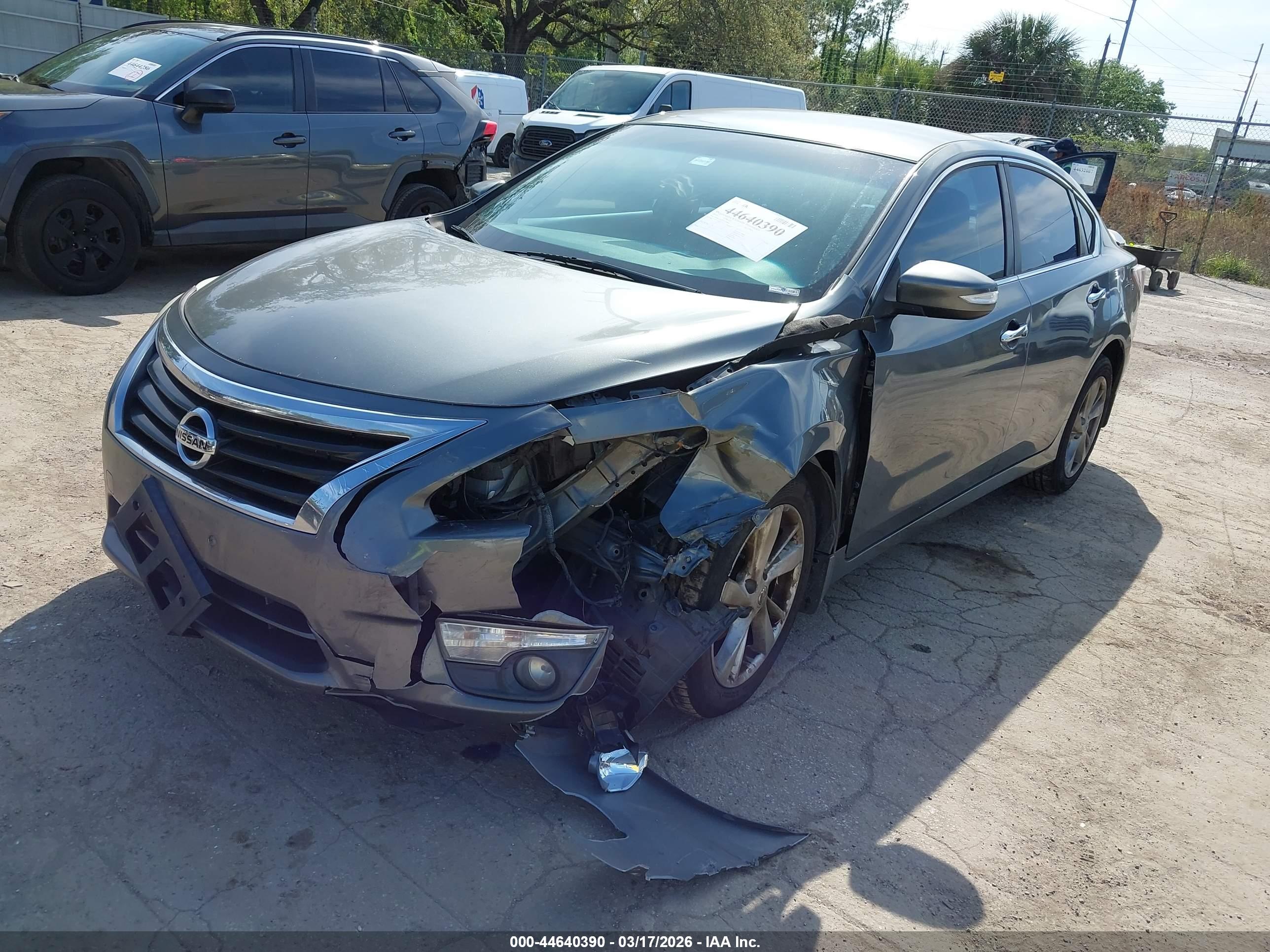 NISSAN ALTIMA image 6
