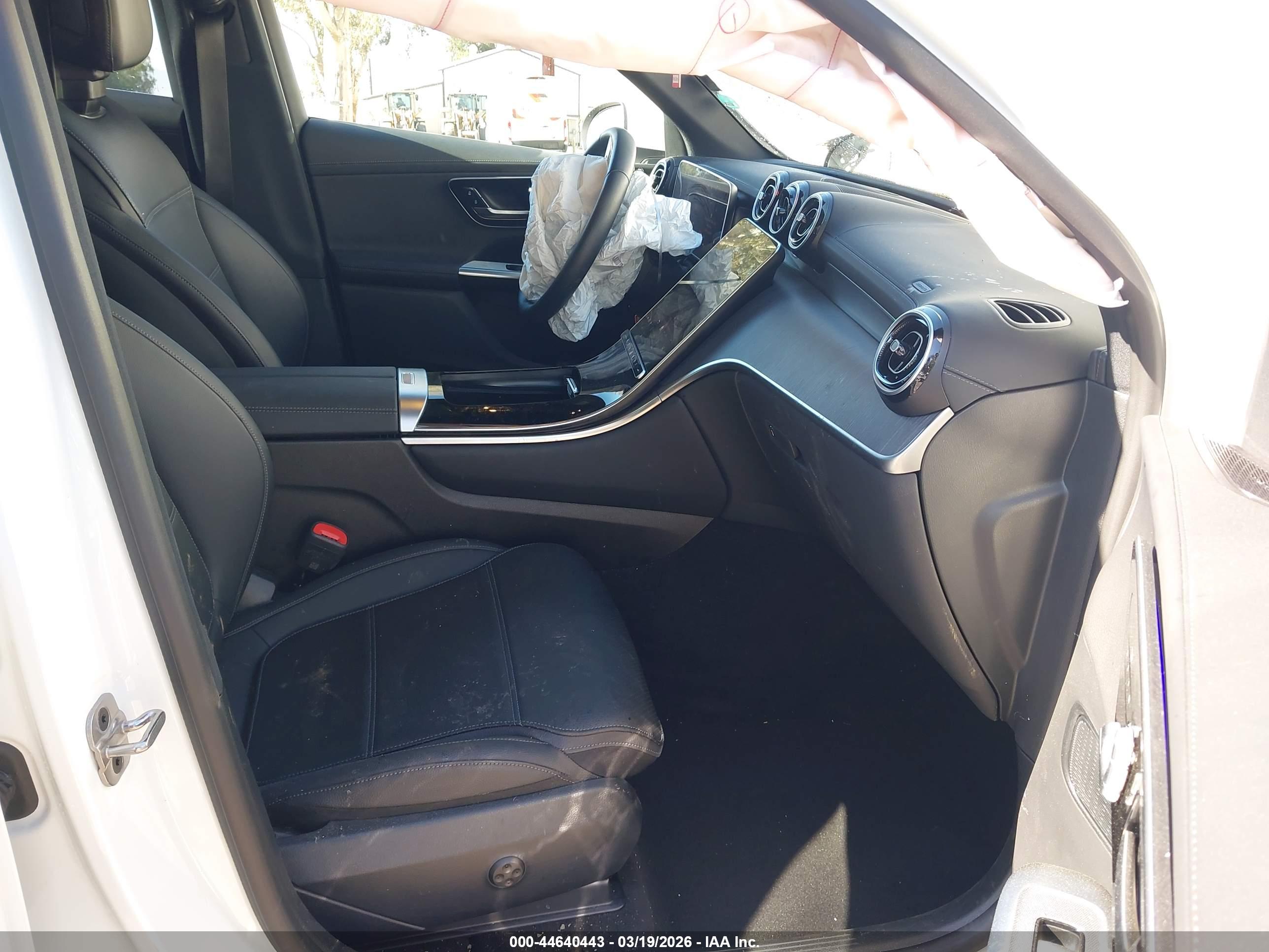 MERCEDES-BENZ GLC image 5