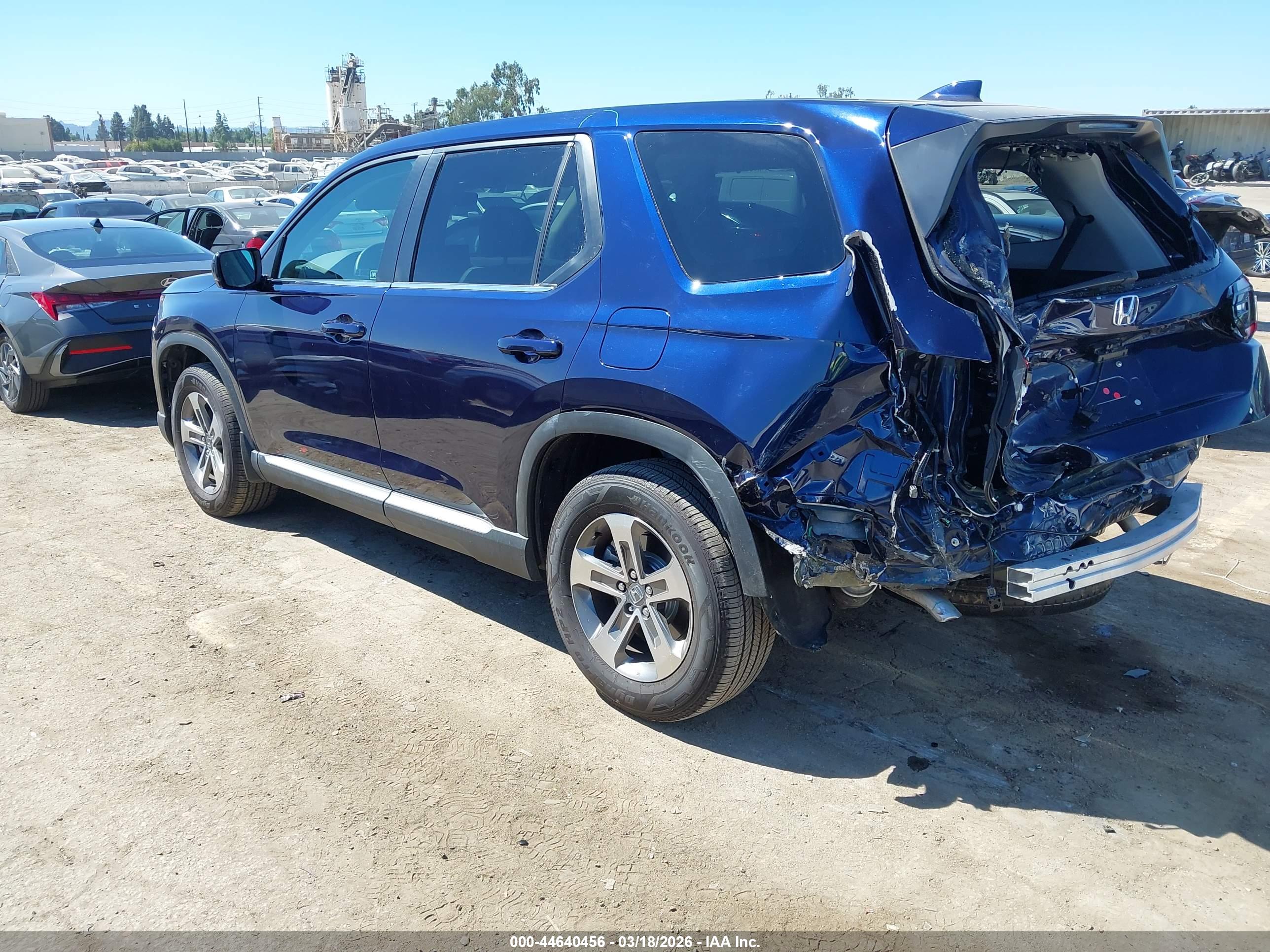 HONDA PILOT image 3