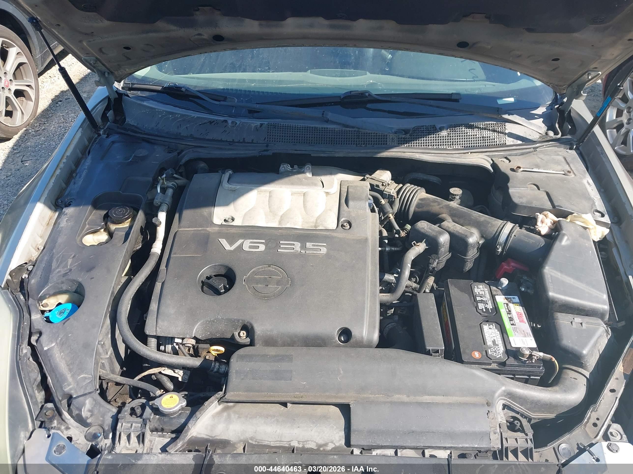 NISSAN MAXIMA image 10