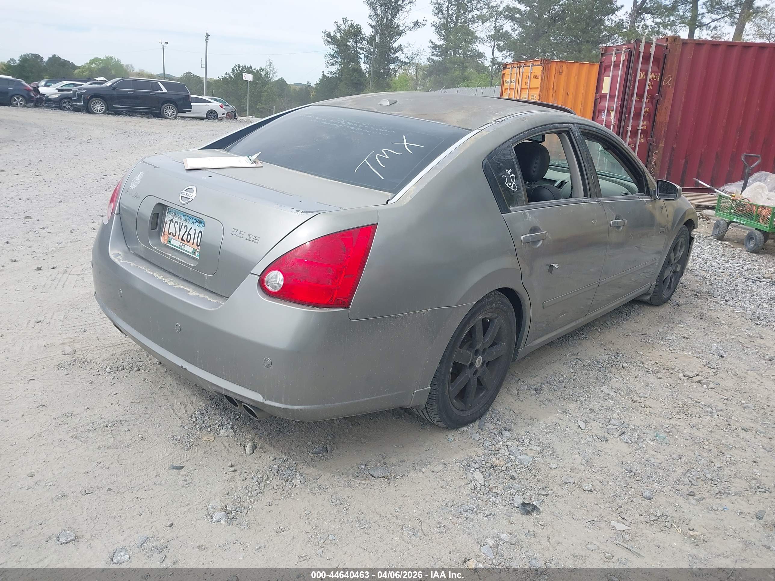 NISSAN MAXIMA image 4