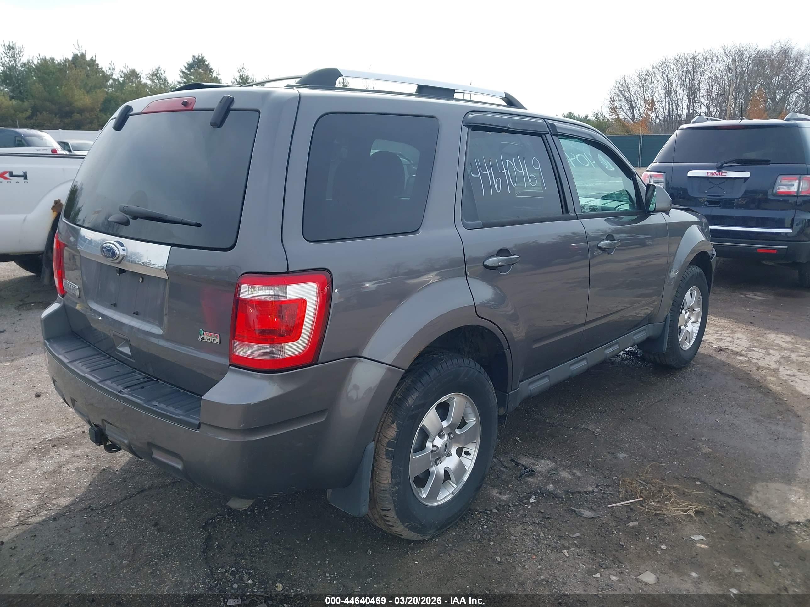 FORD ESCAPE image 4