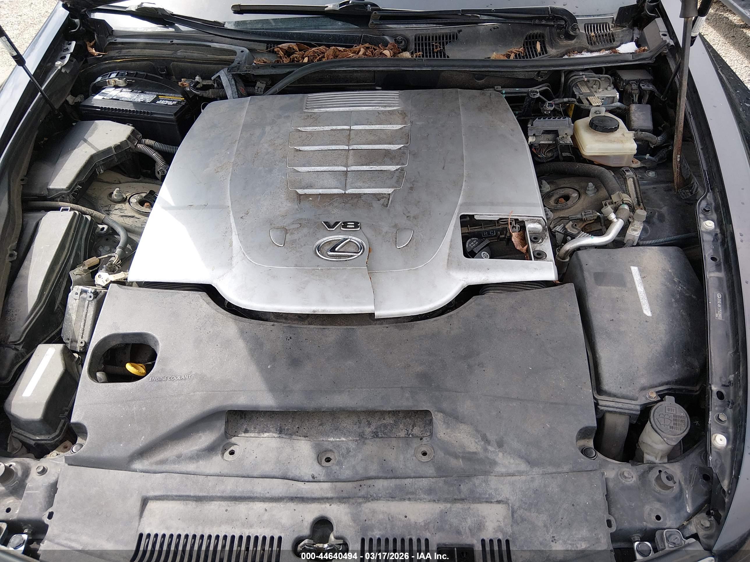 LEXUS LS image 10