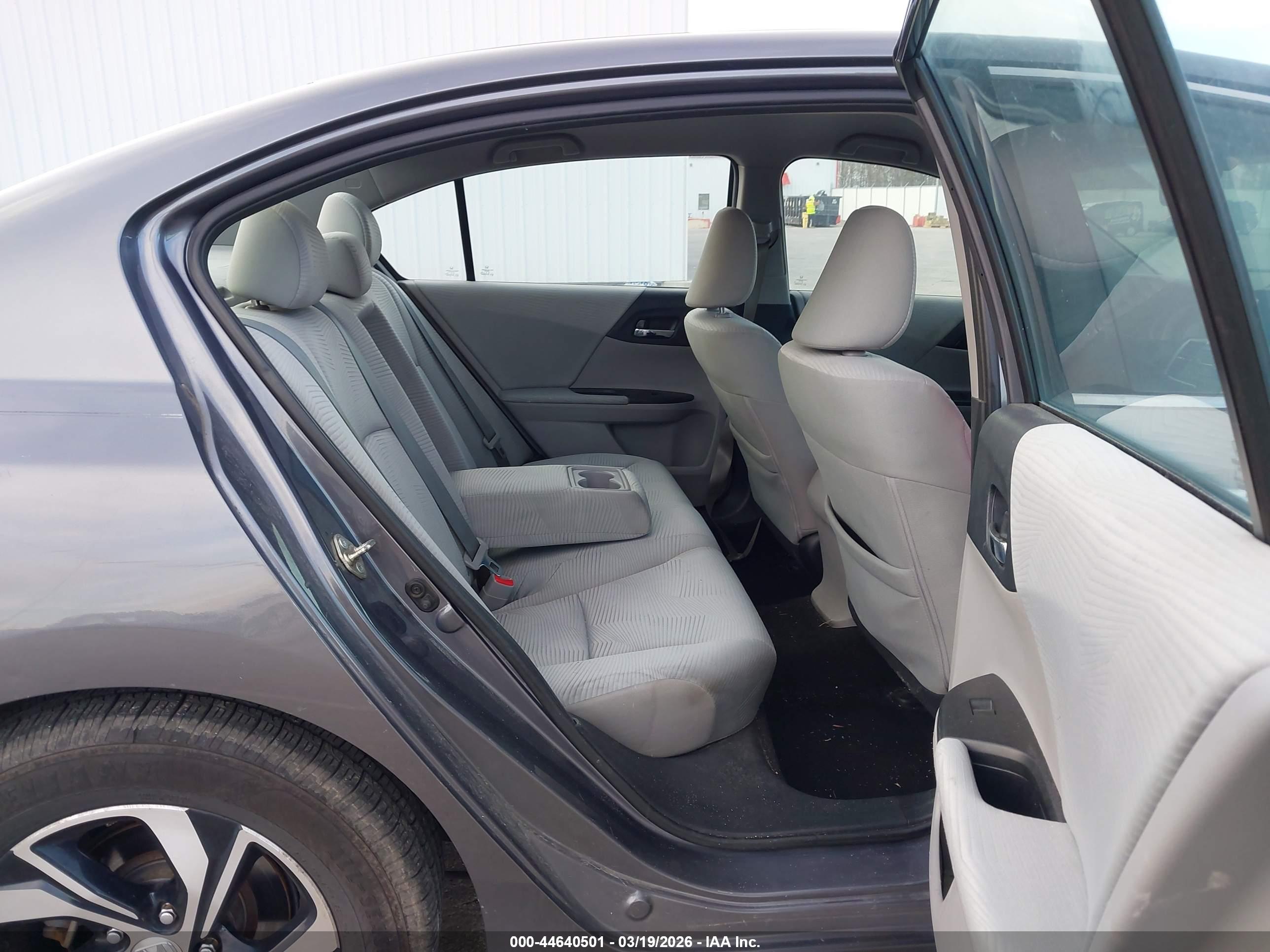 HONDA ACCORD image 8
