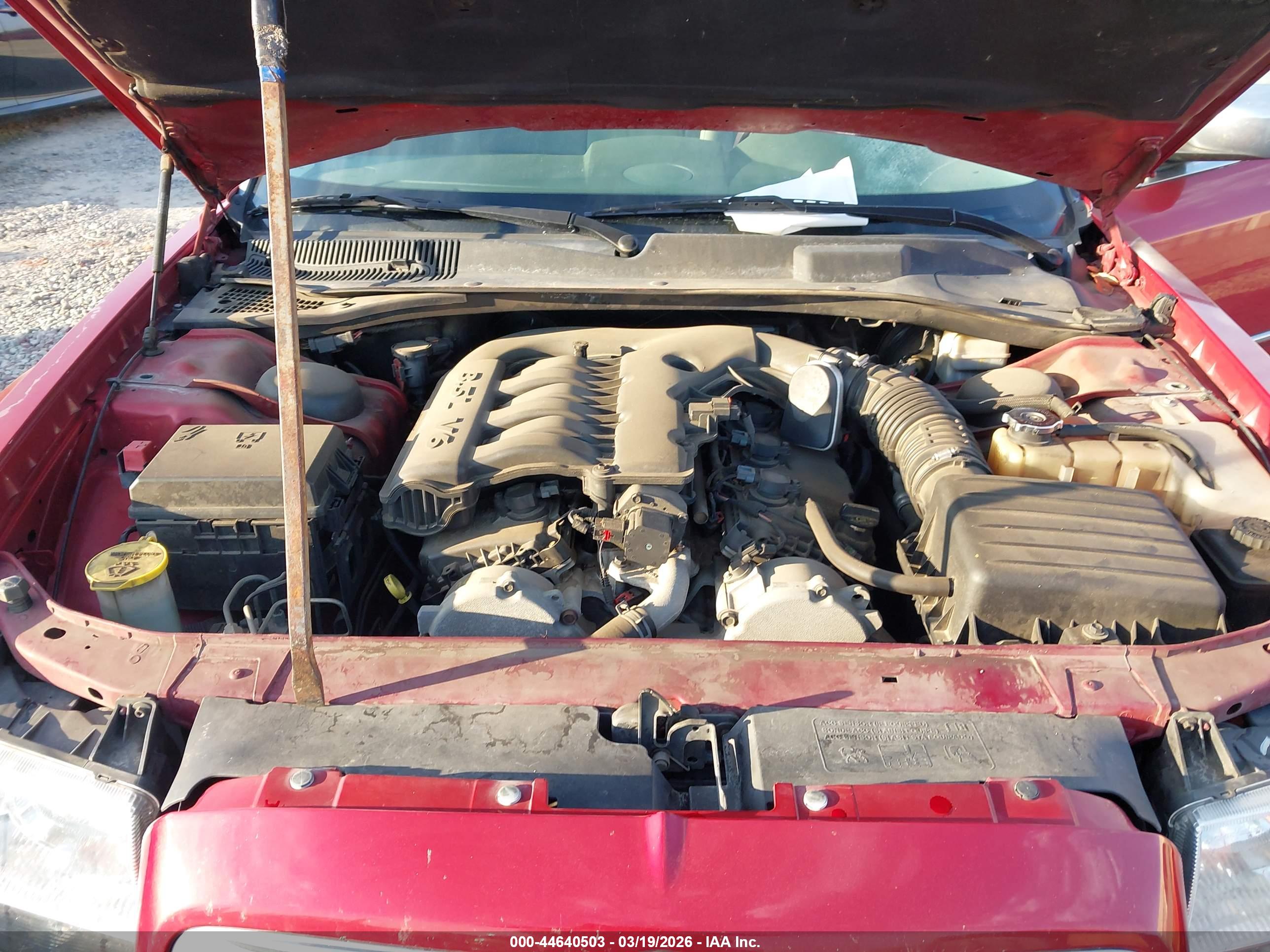 CHRYSLER 300 image 10