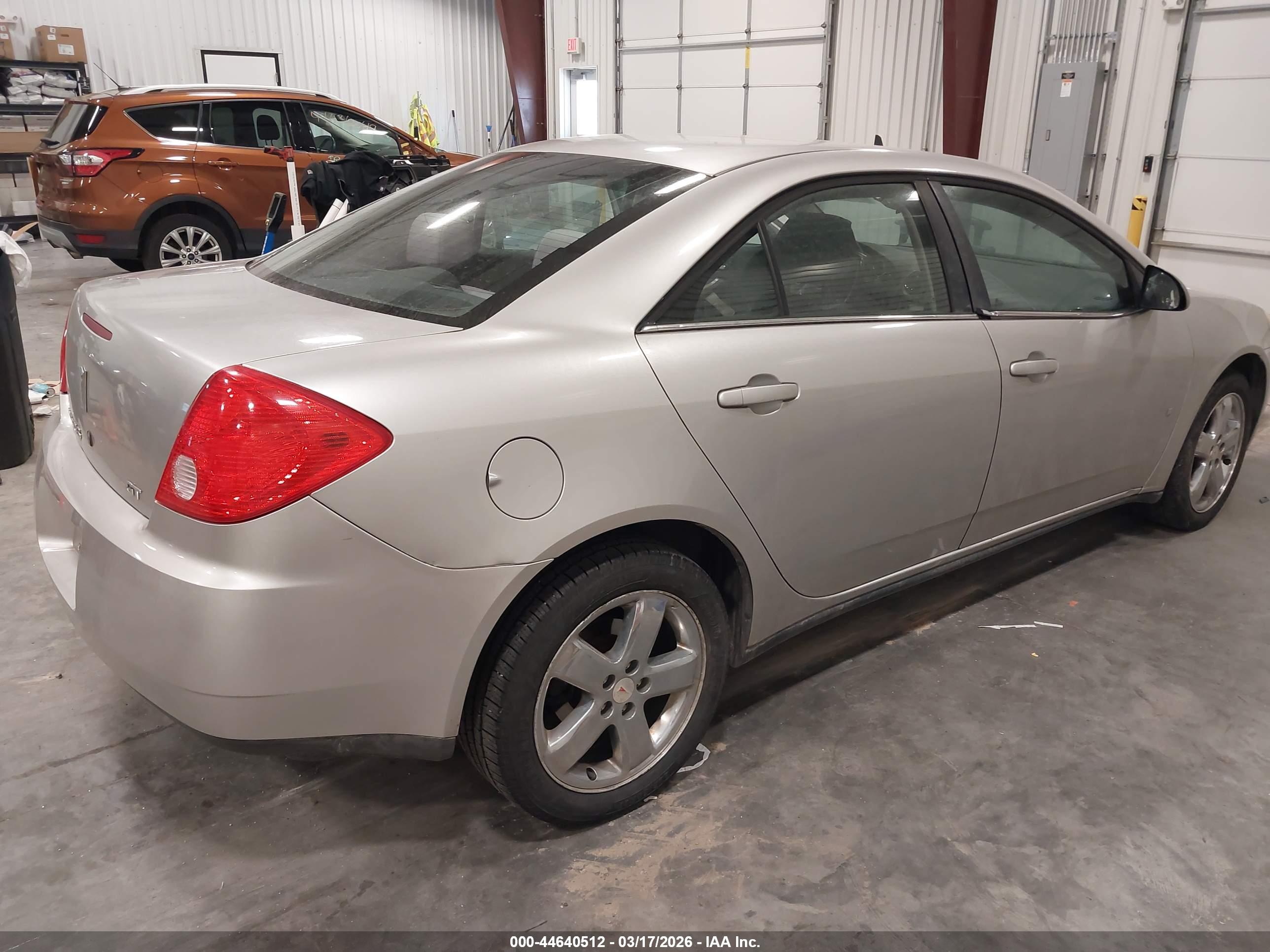 PONTIAC G6 image 4