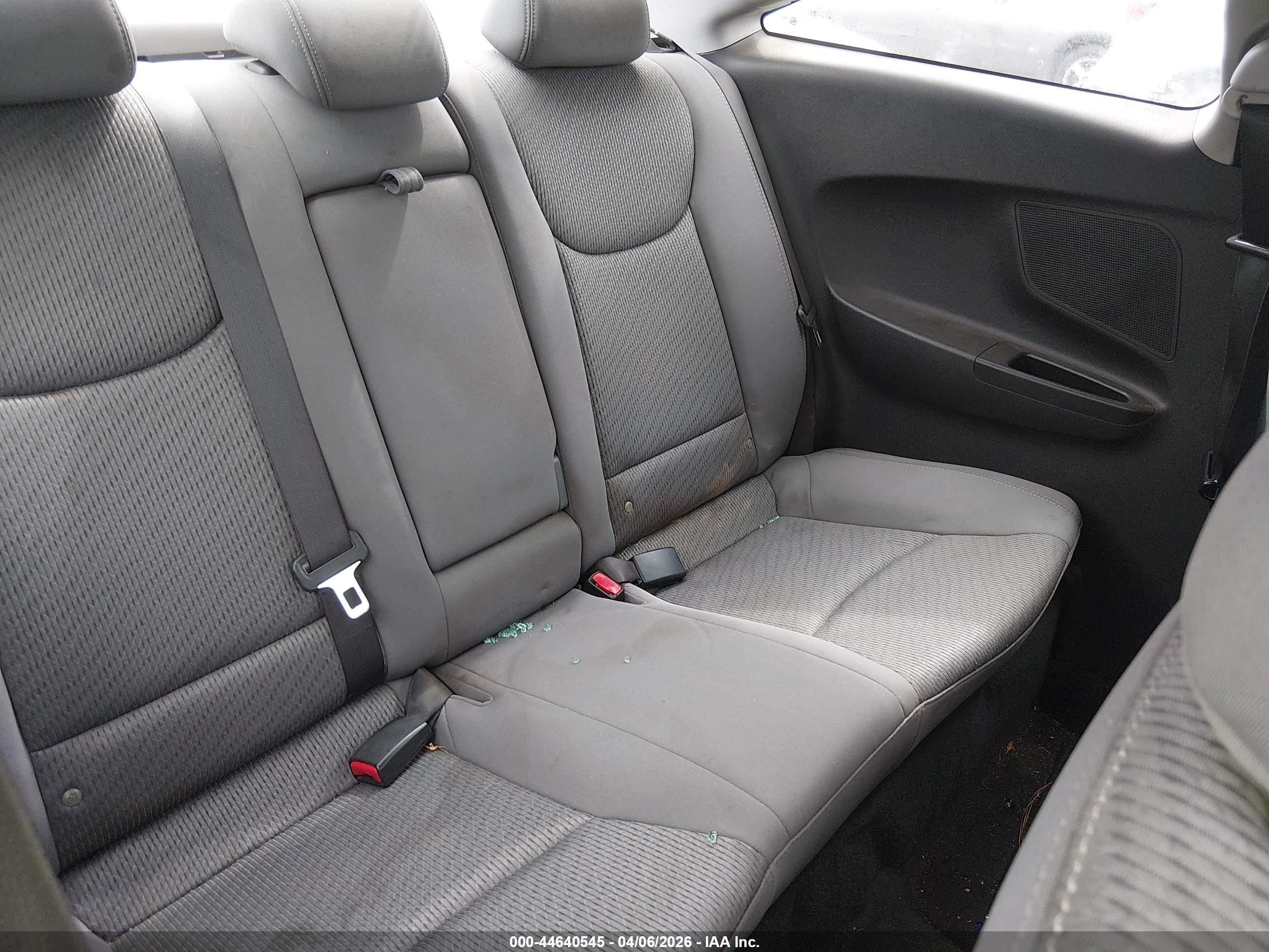 HYUNDAI ELANTRA image 8