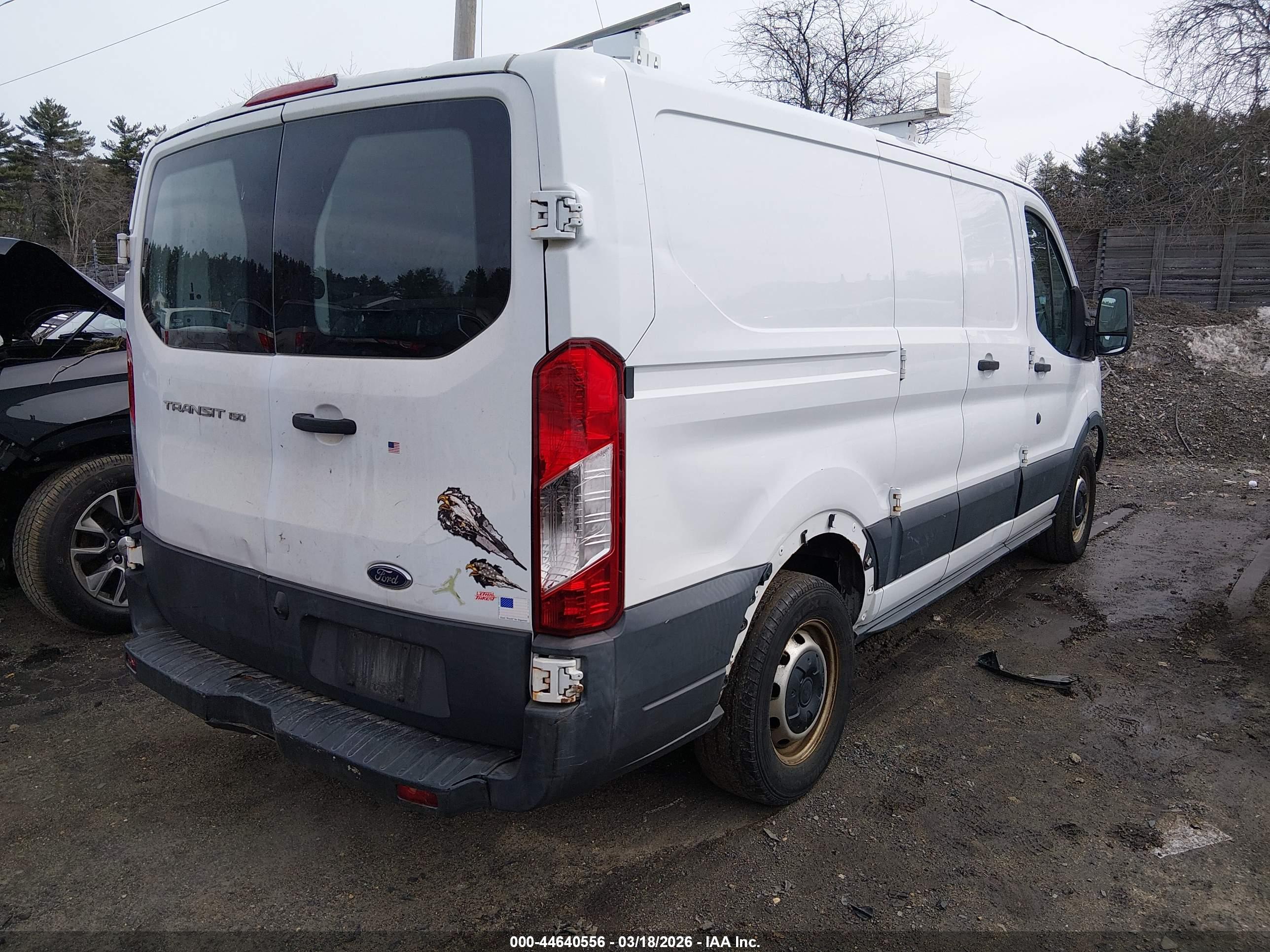 FORD TRANSIT-150 image 4