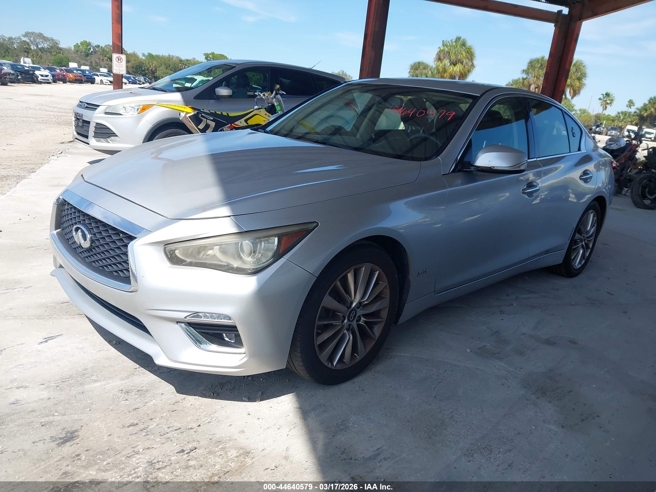 INFINITI Q50 image 2