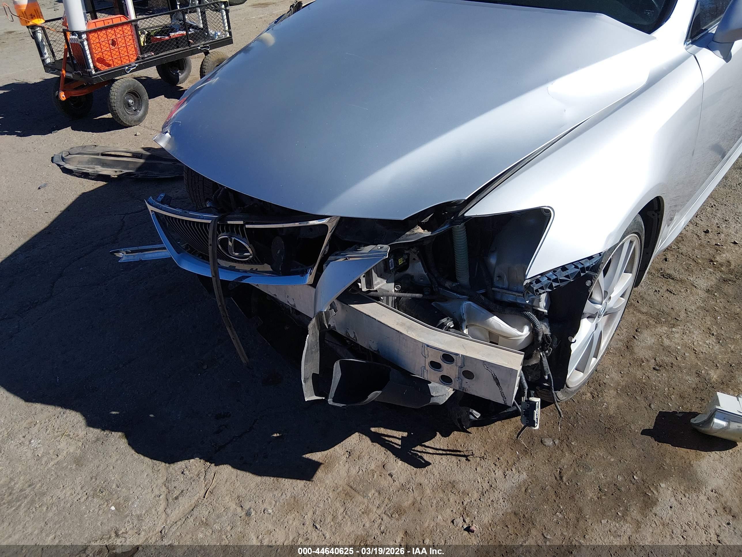 LEXUS IS image 6