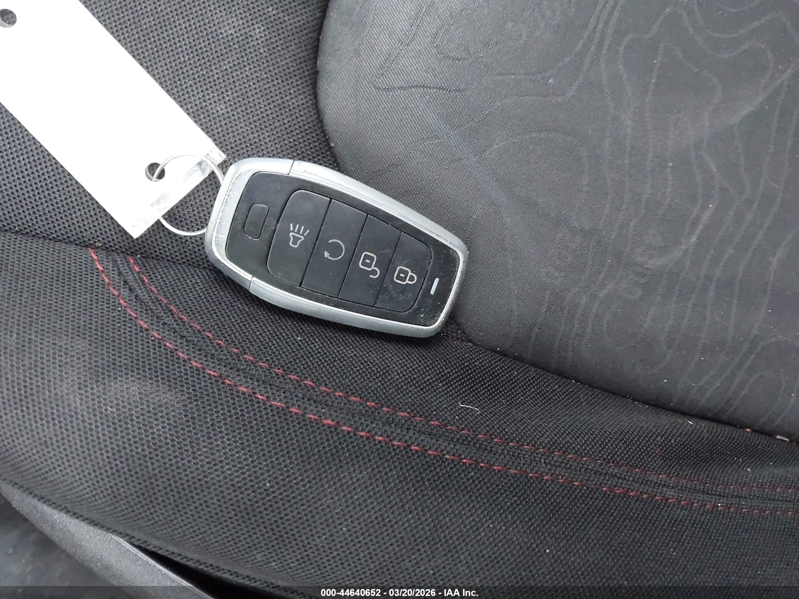 JEEP RENEGADE image 11