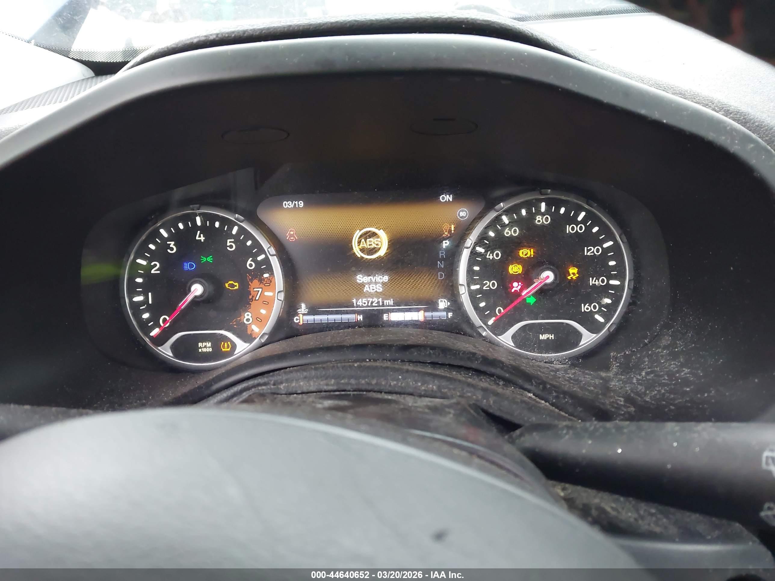 JEEP RENEGADE image 7