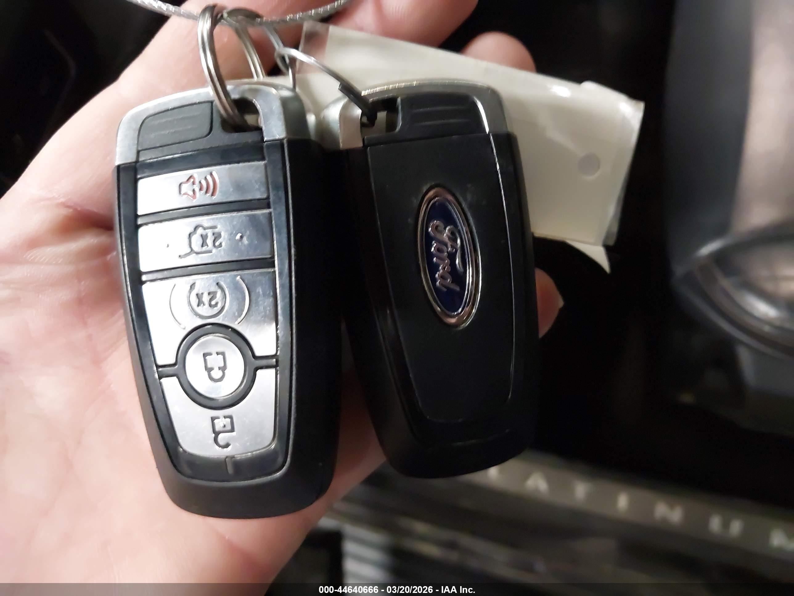FORD EXPEDITION image 11