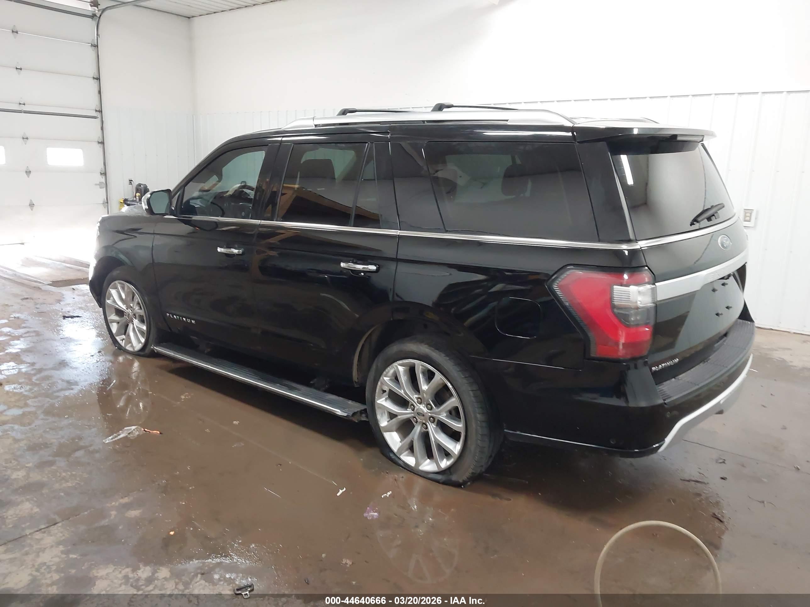 FORD EXPEDITION image 3