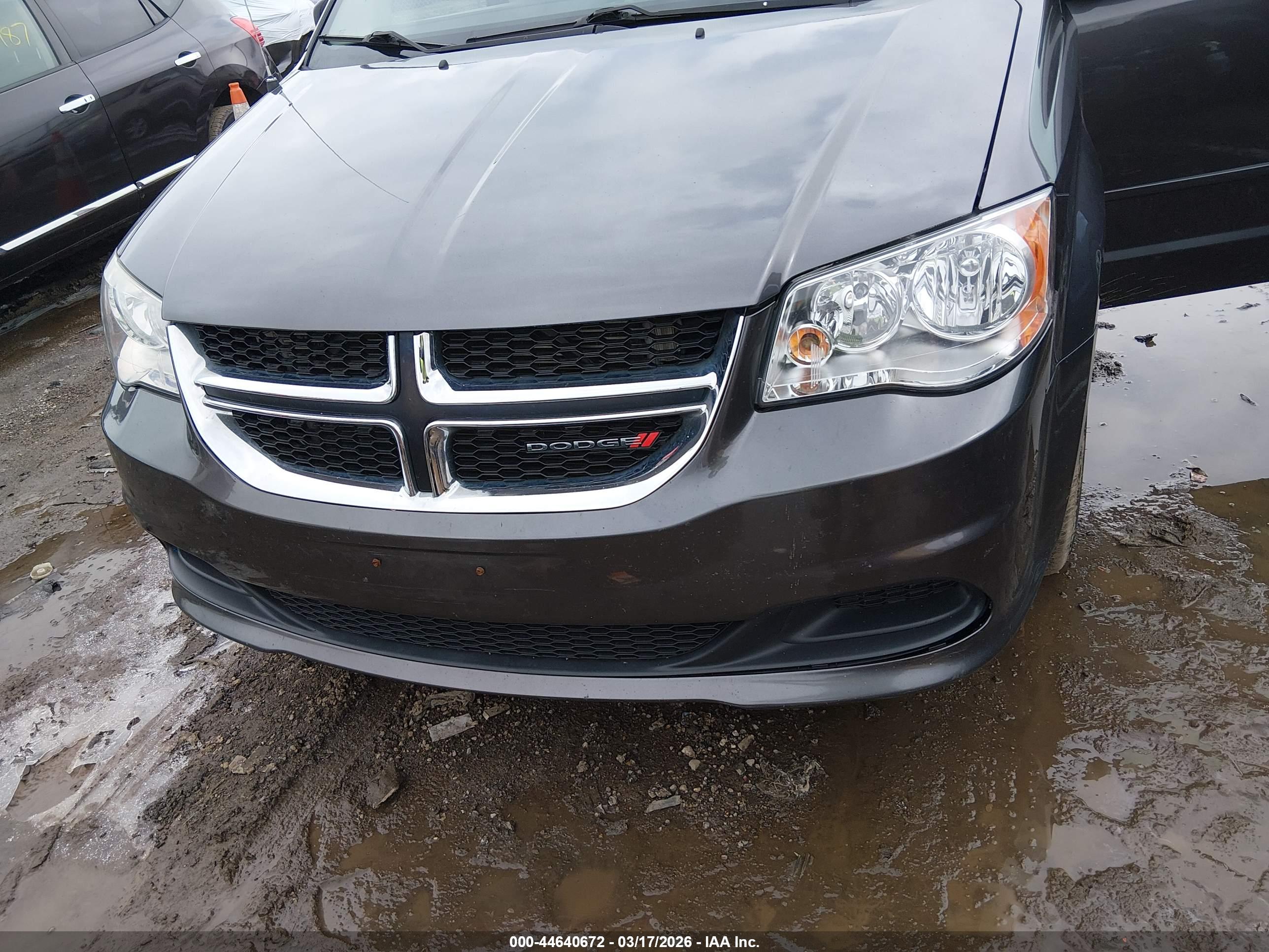 DODGE GRAND image 6