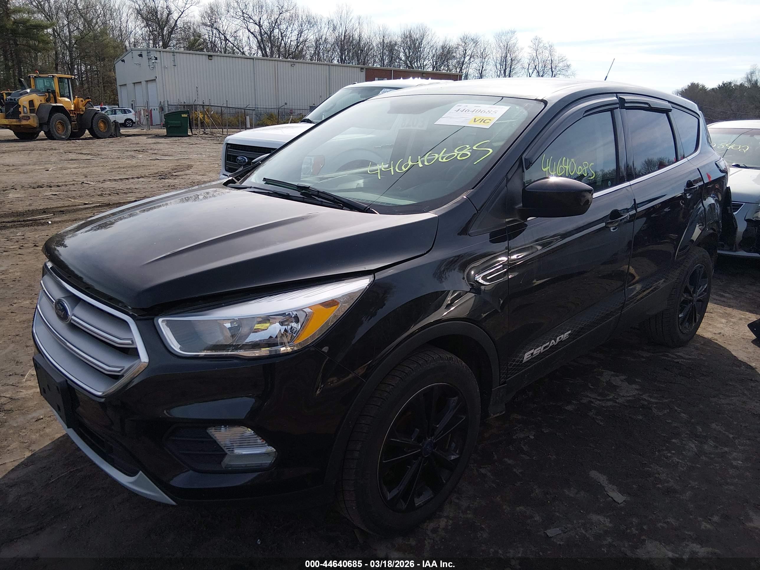 FORD ESCAPE image 2