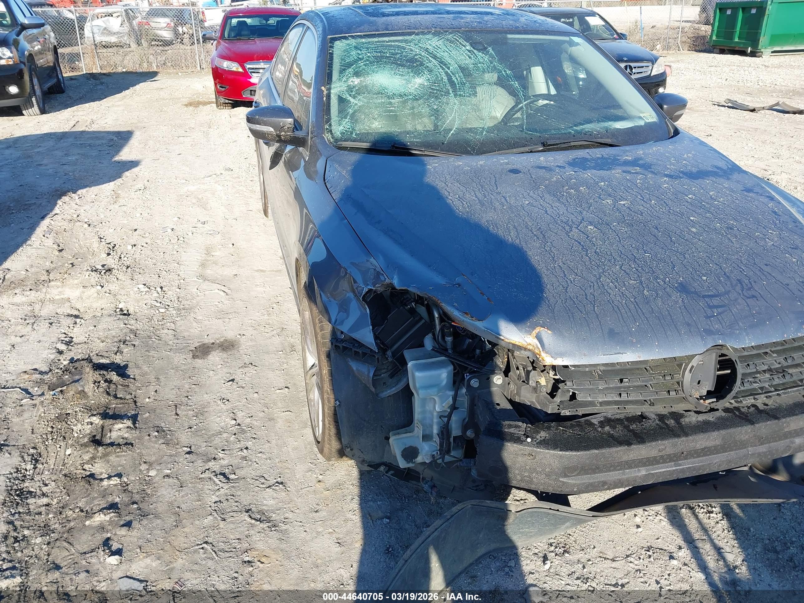 VOLKSWAGEN PASSAT image 6