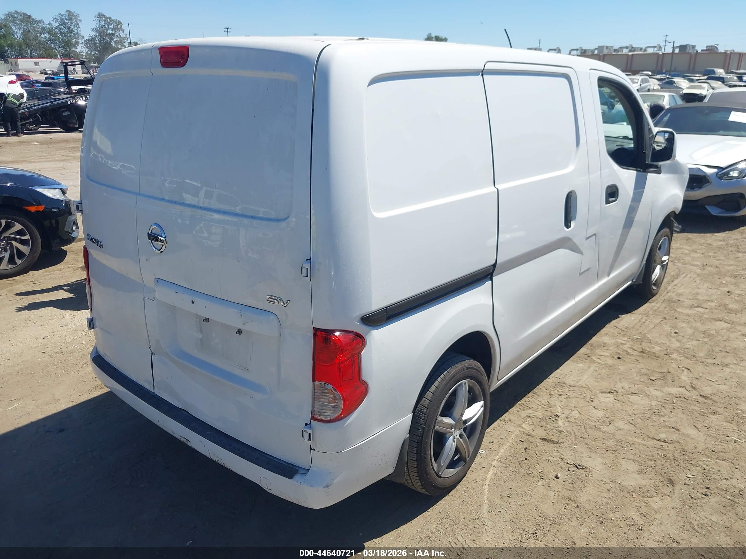 NISSAN NV200 image 4