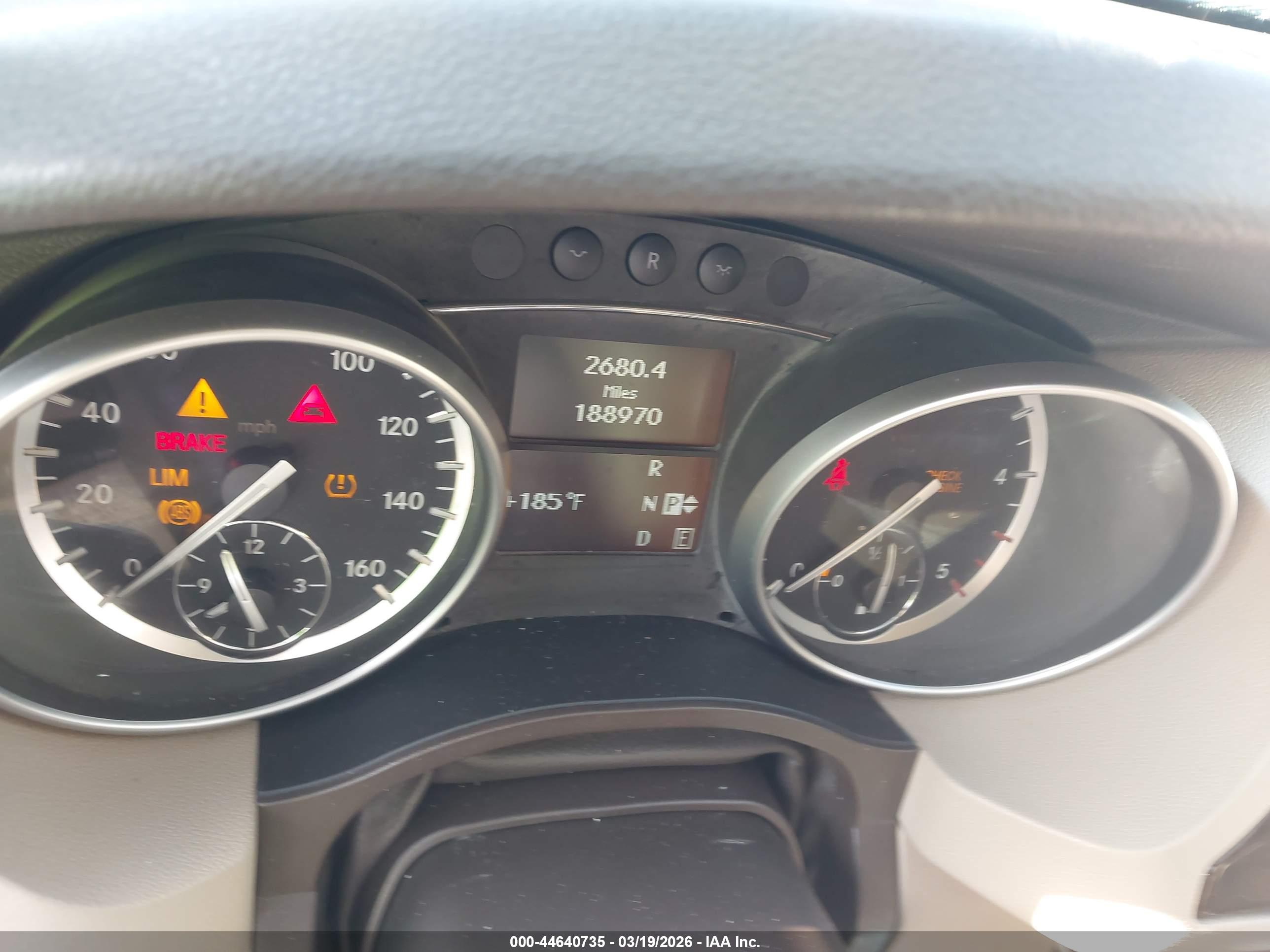 MERCEDES-BENZ R image 7