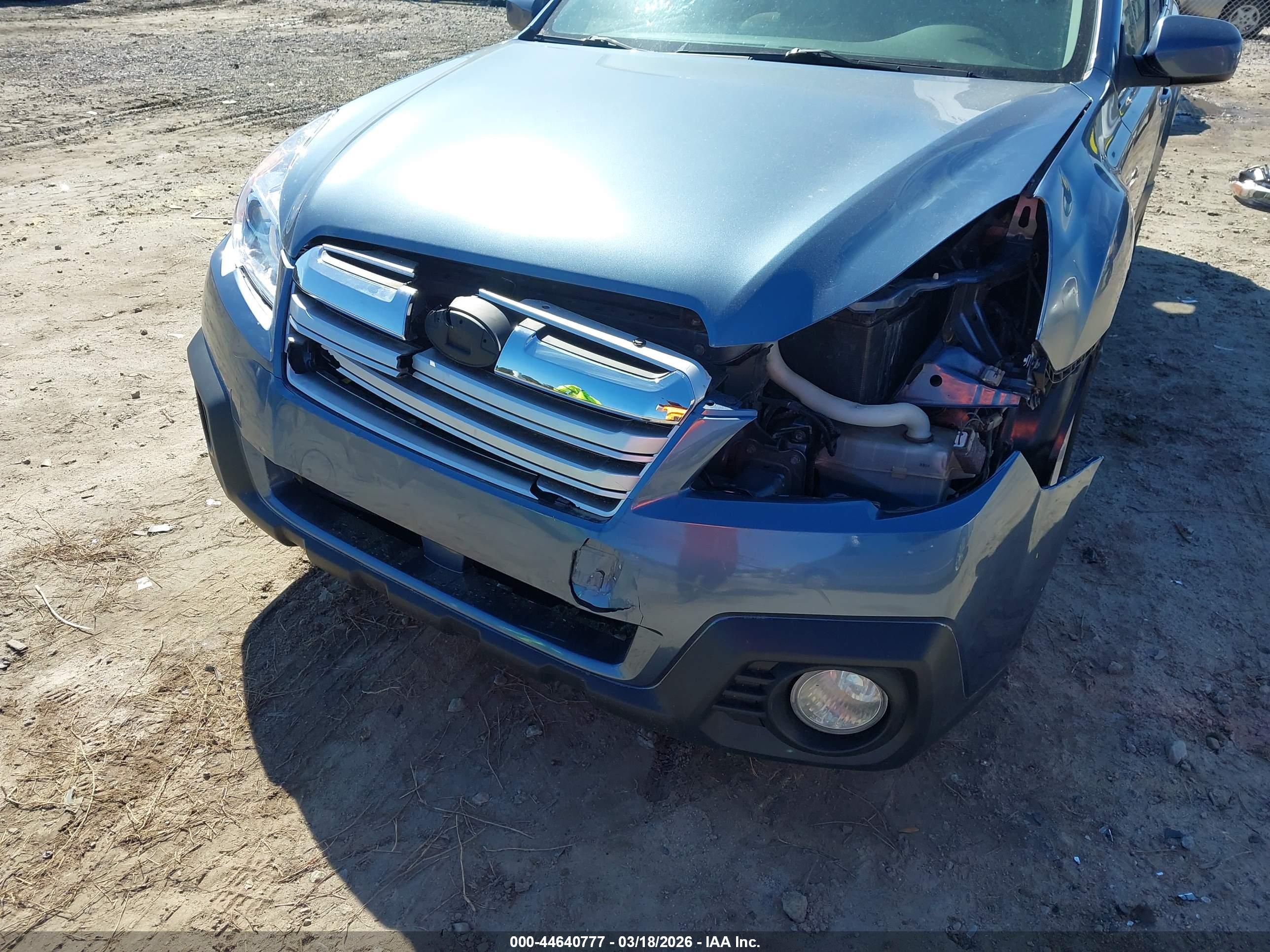 SUBARU OUTBACK image 6