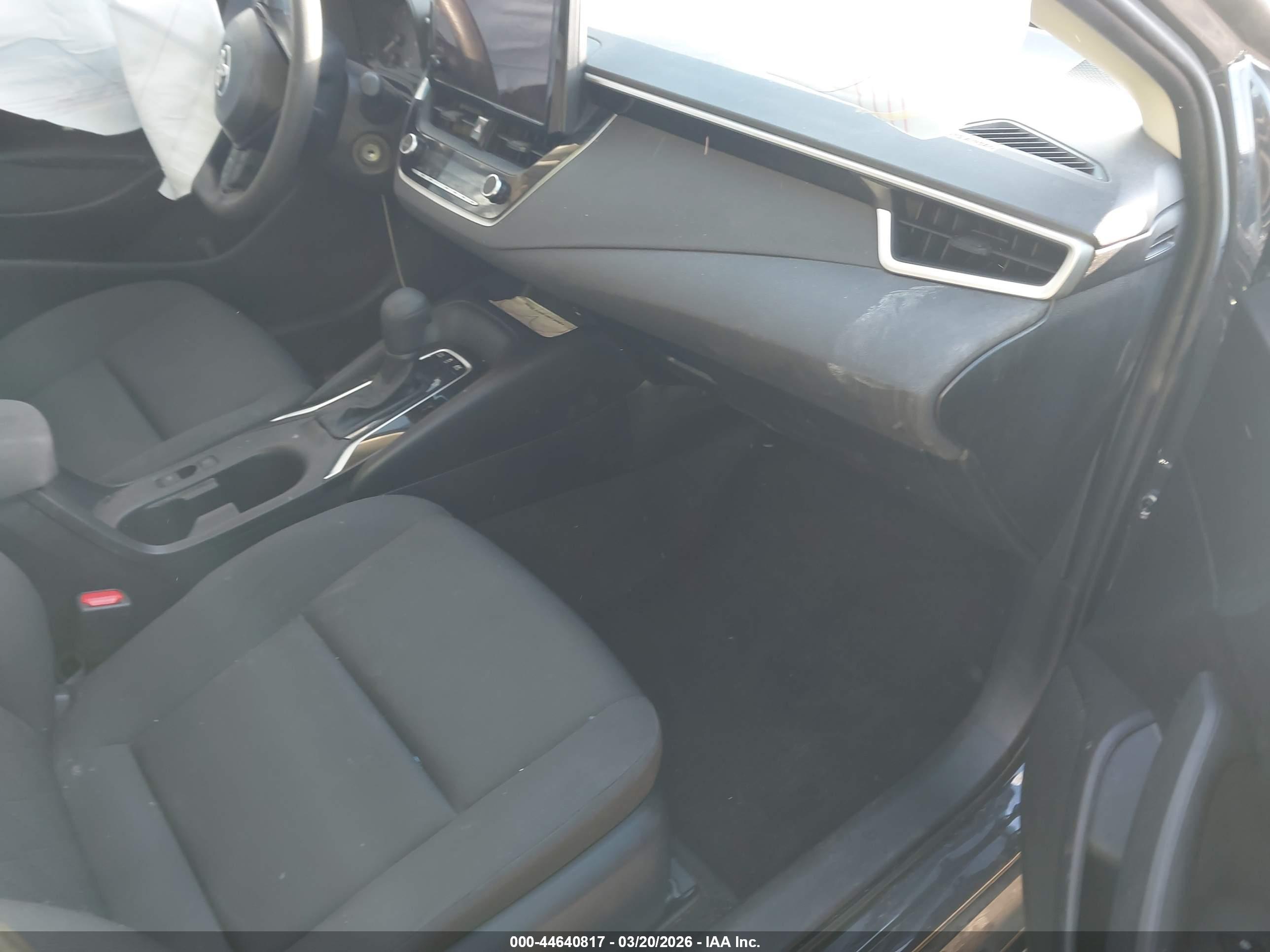 TOYOTA COROLLA image 5