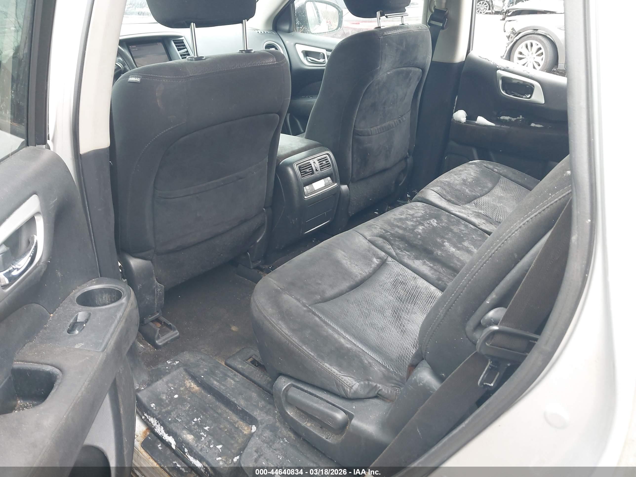 NISSAN PATHFINDER image 8