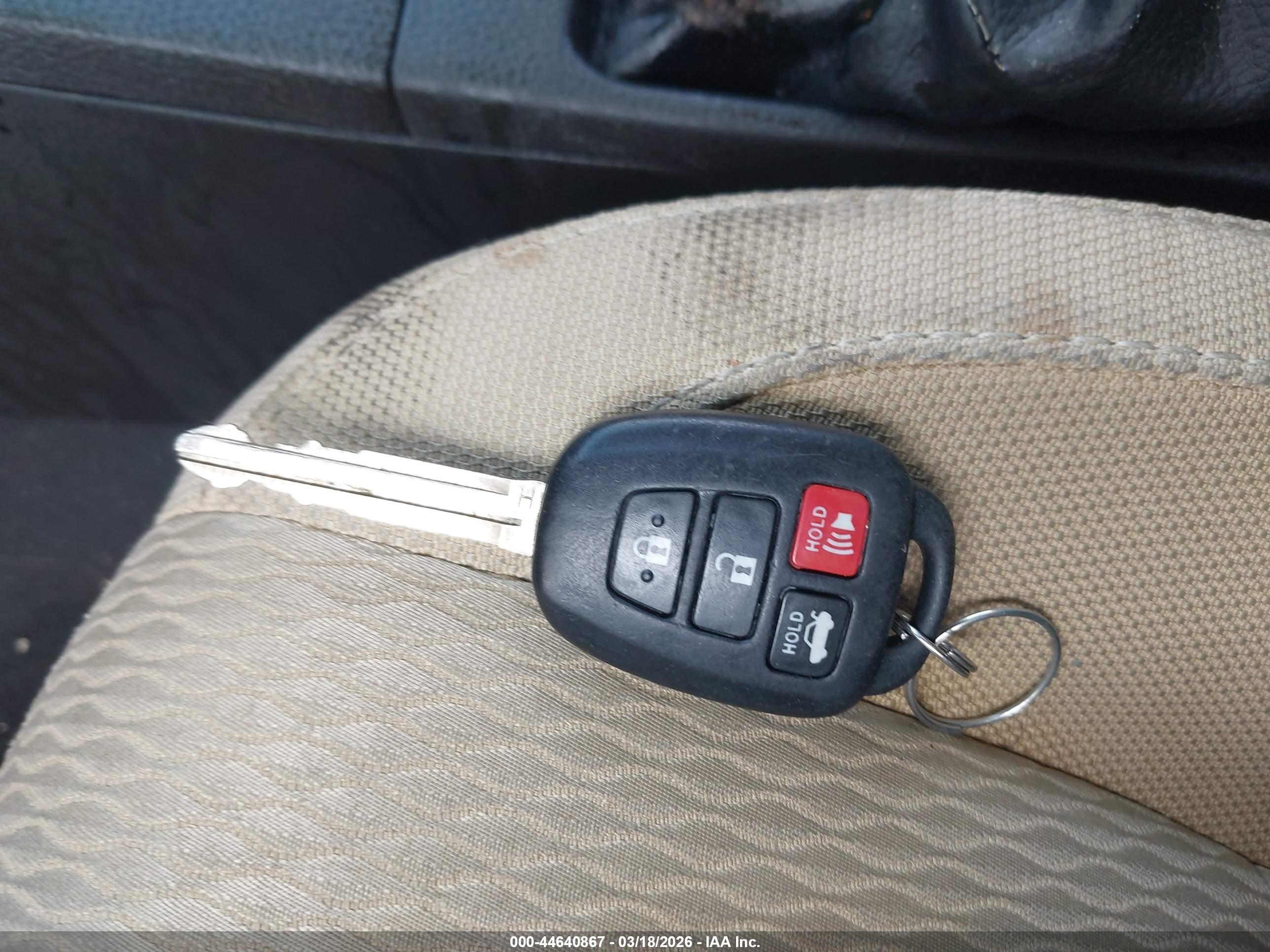 TOYOTA COROLLA image 11
