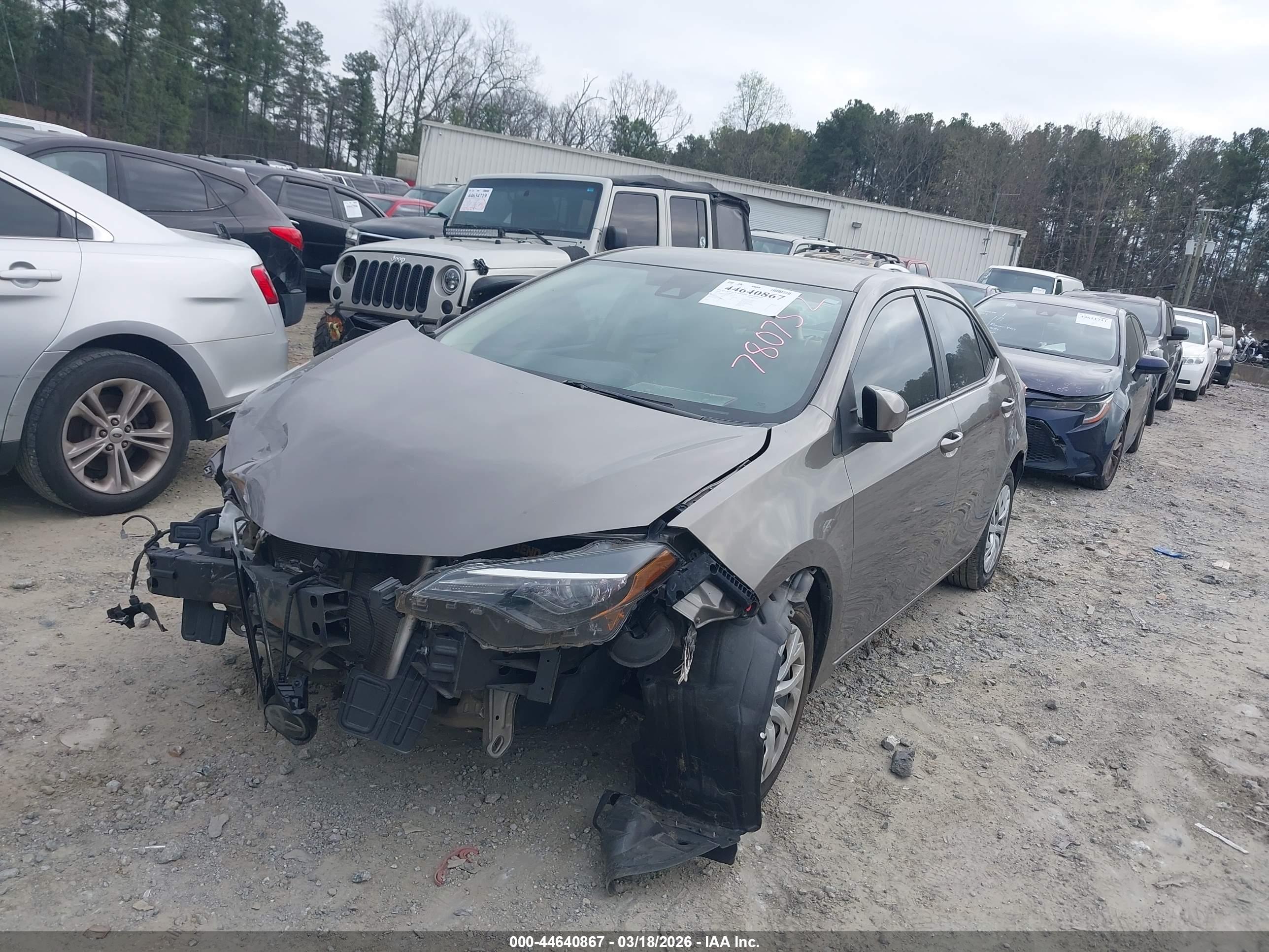 TOYOTA COROLLA image 2