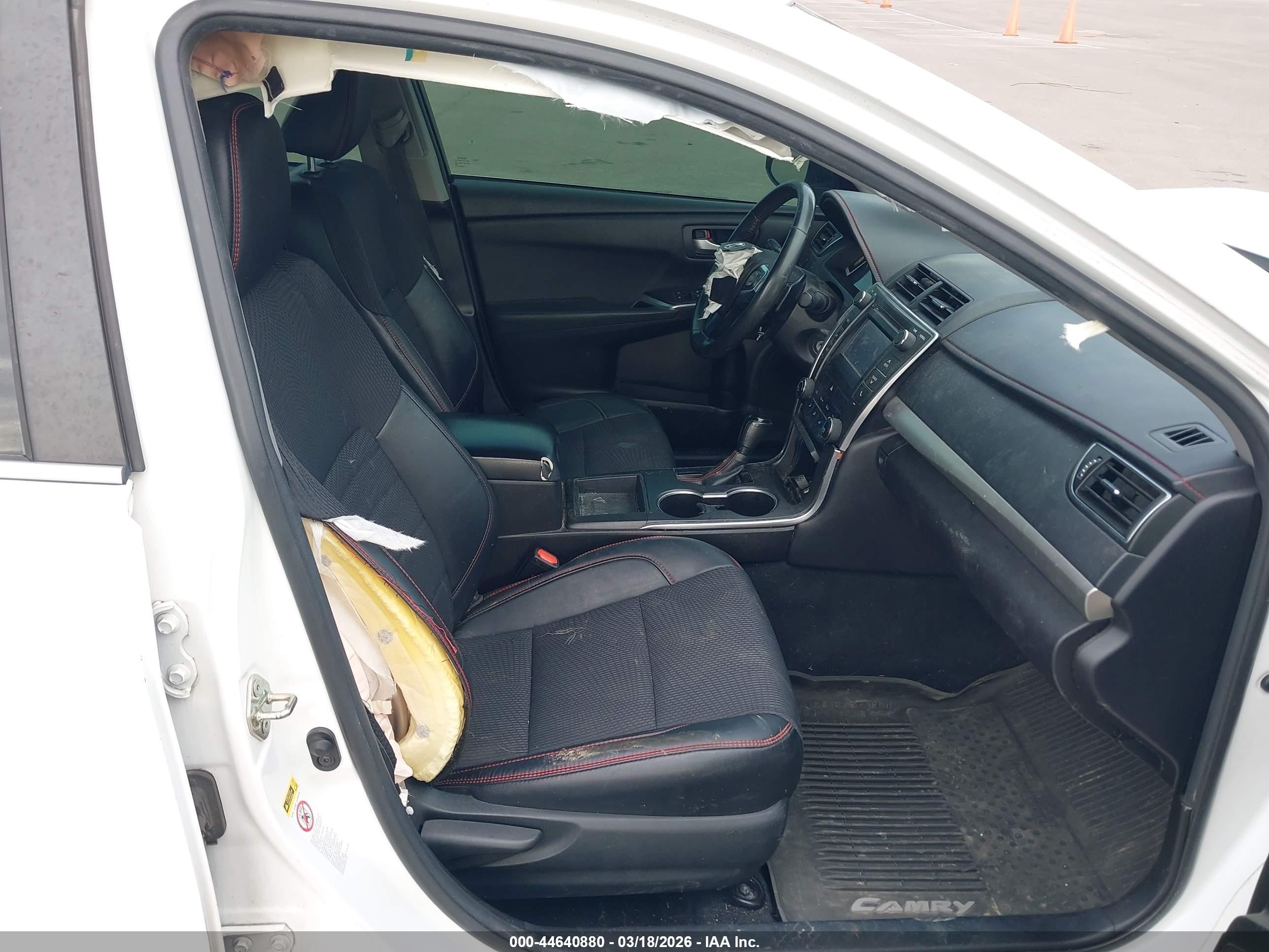 TOYOTA CAMRY image 5