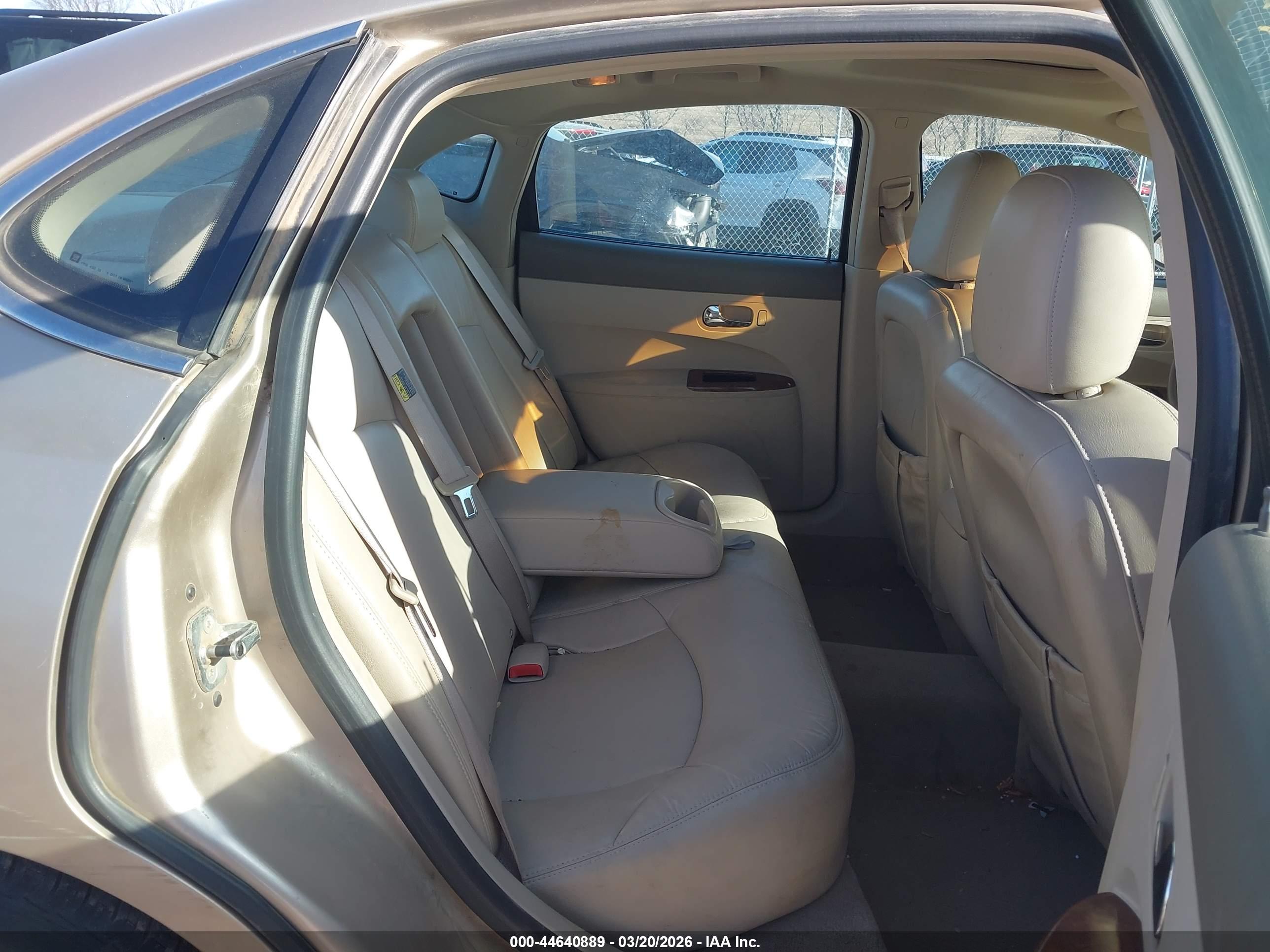 BUICK LACROSSE image 8