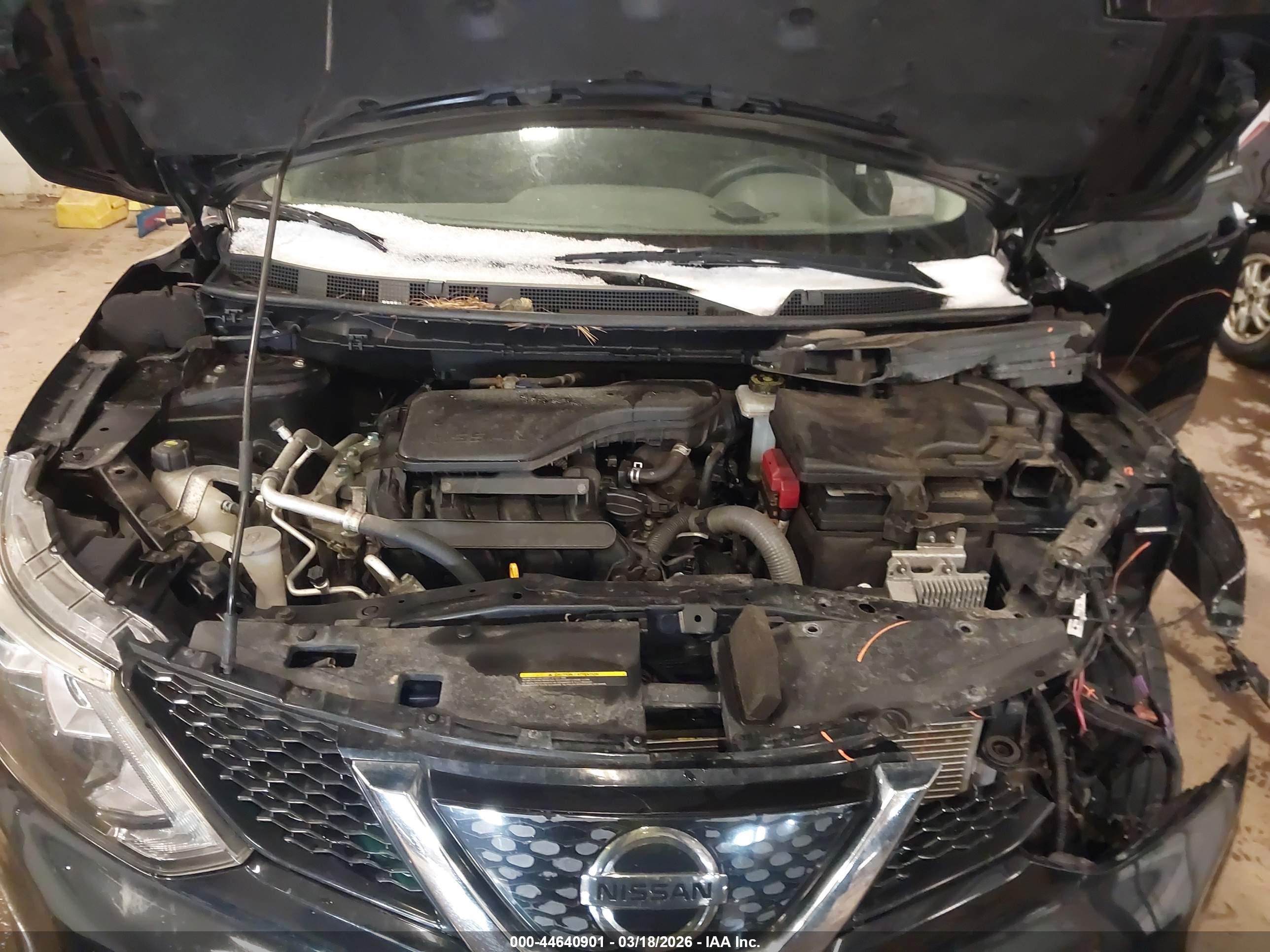 NISSAN ROGUE image 10