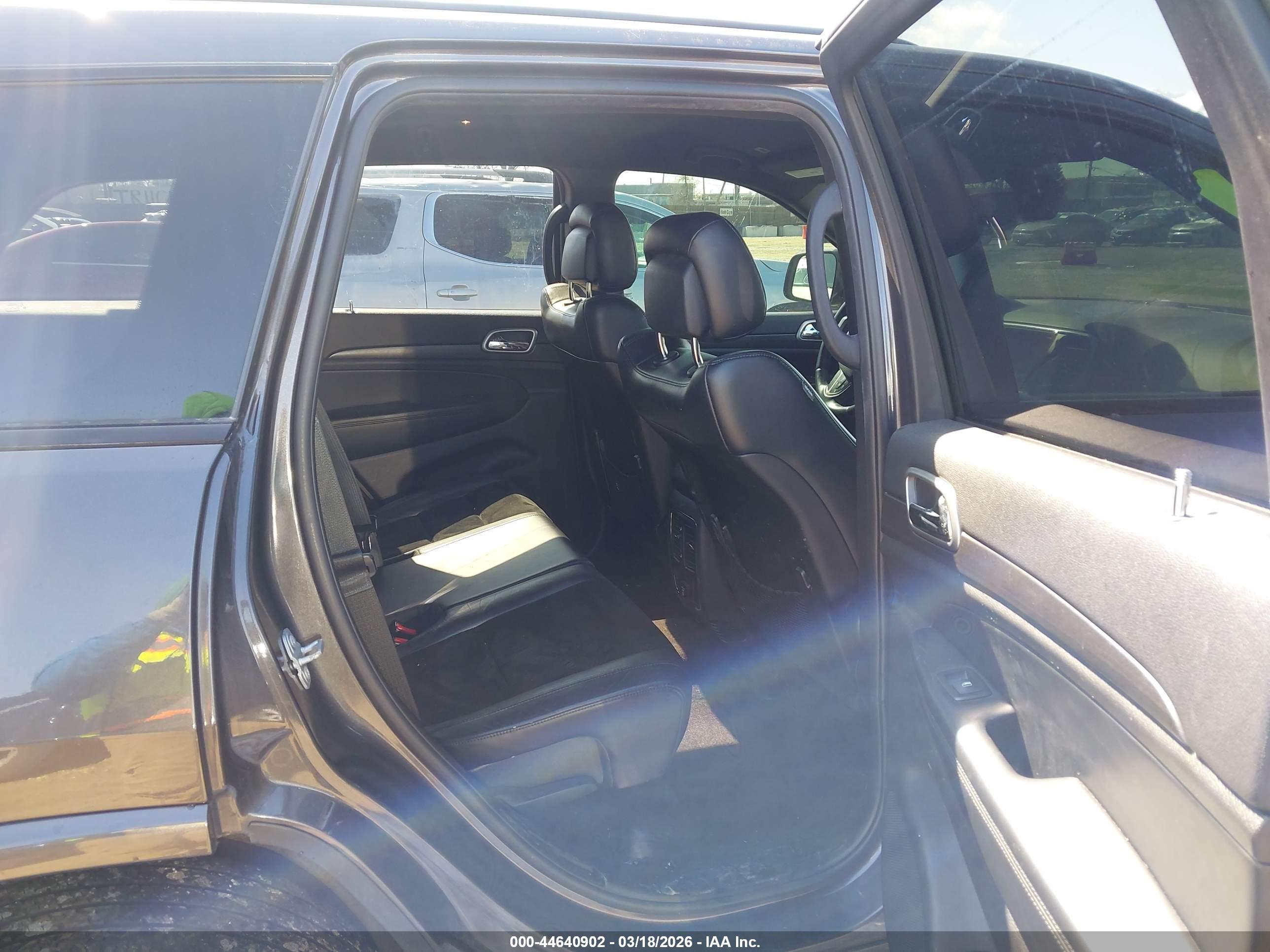 JEEP GRAND image 8