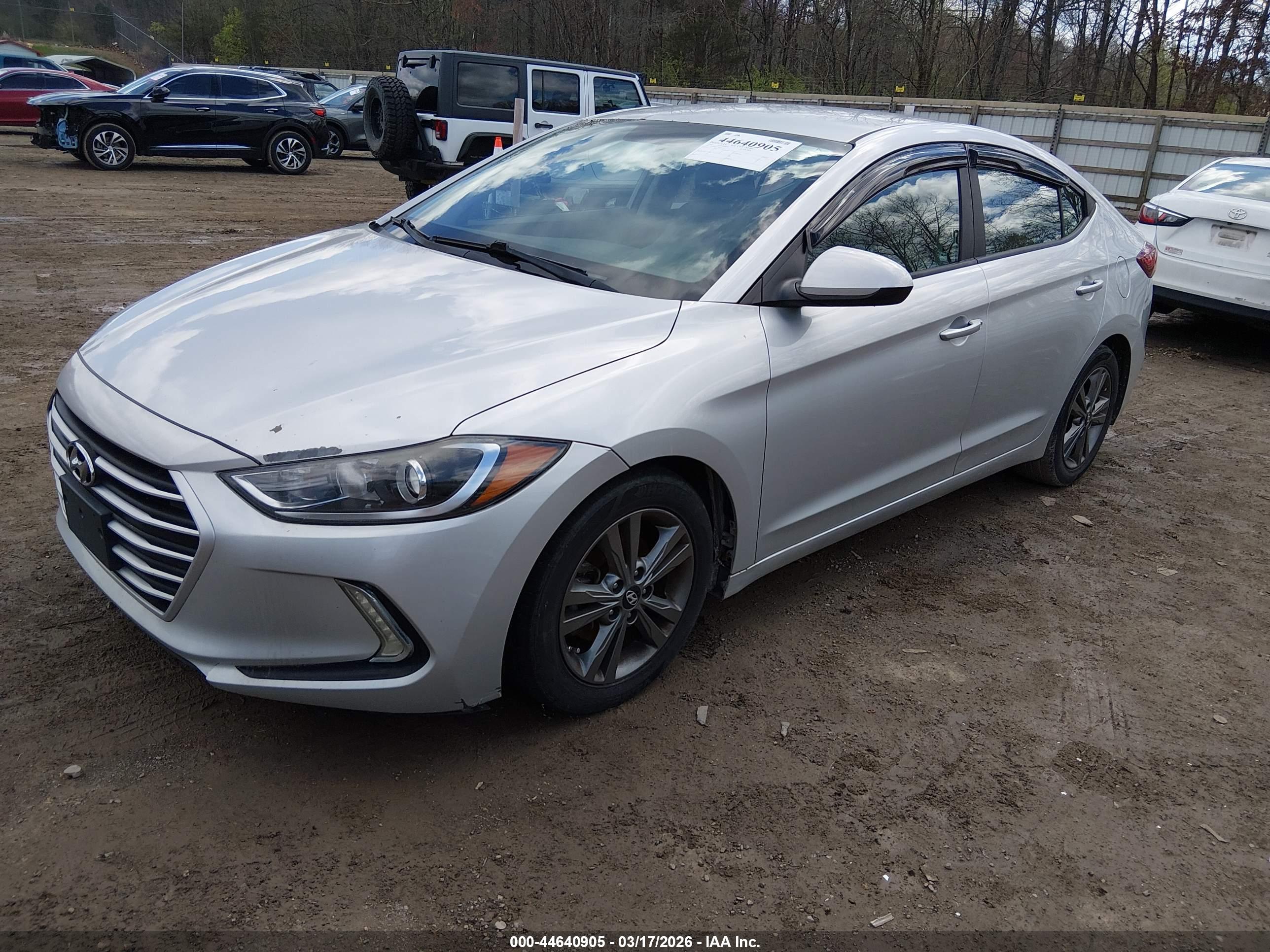 HYUNDAI ELANTRA image 2