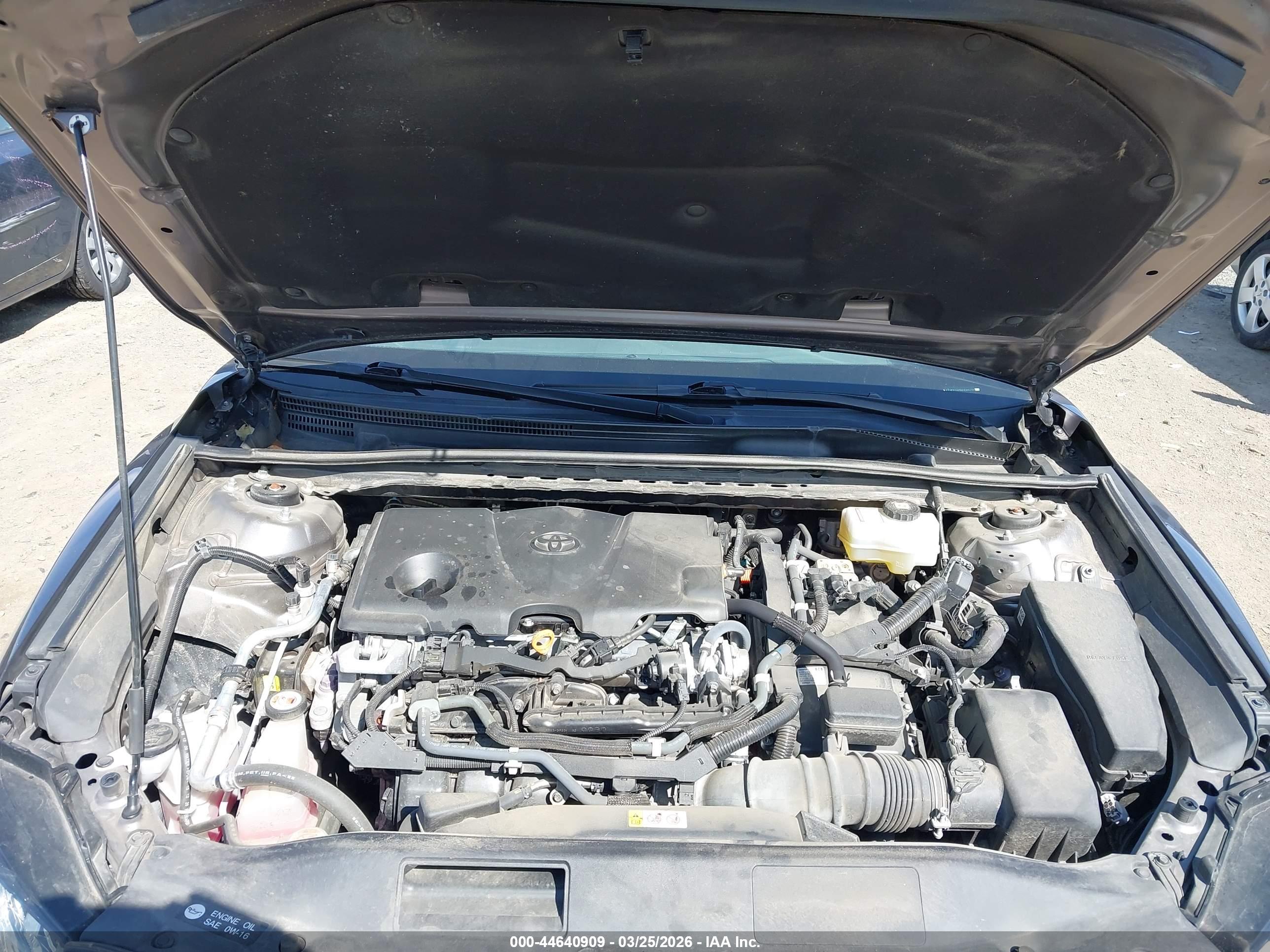 TOYOTA CAMRY image 10