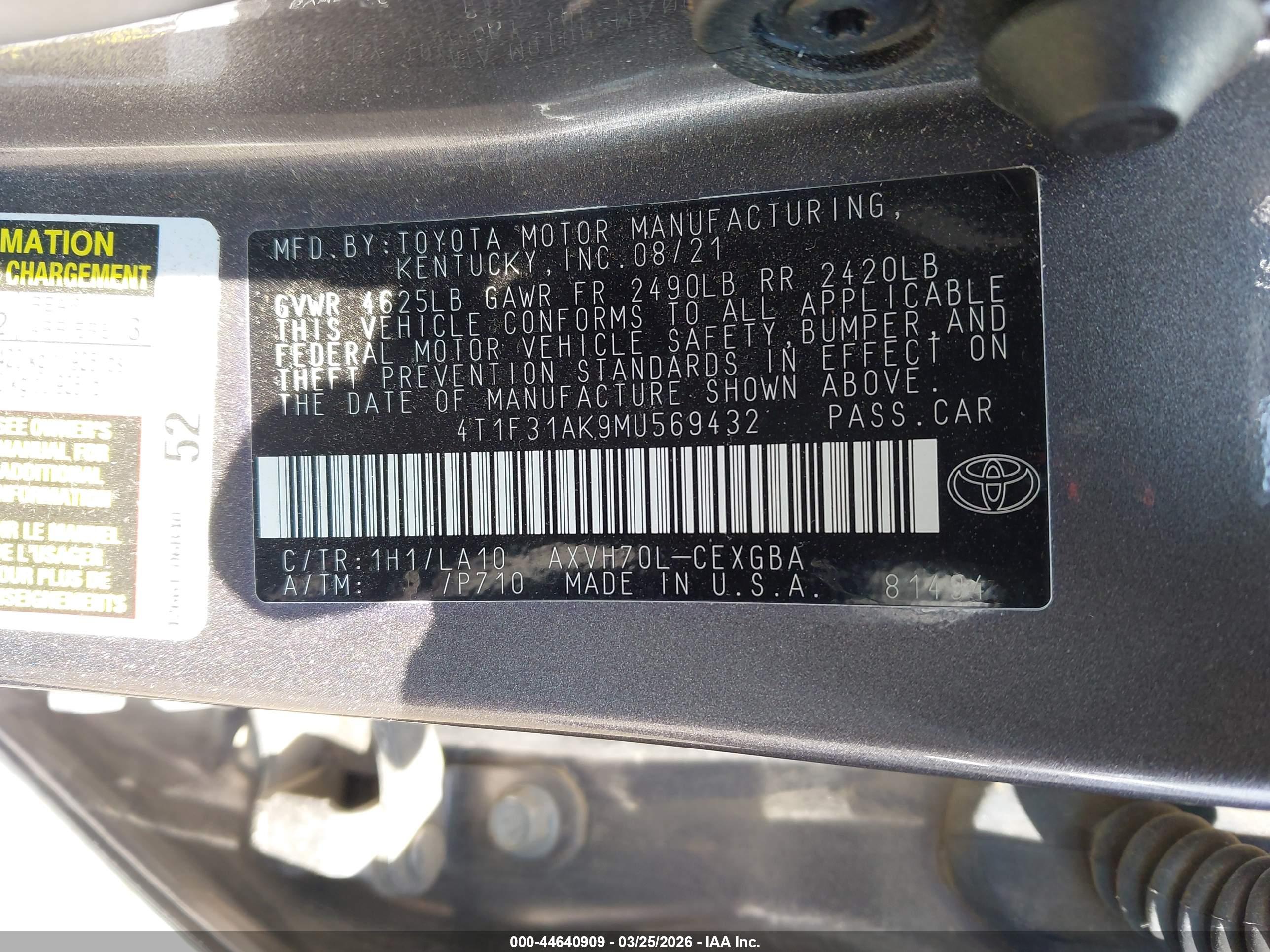 TOYOTA CAMRY image 9