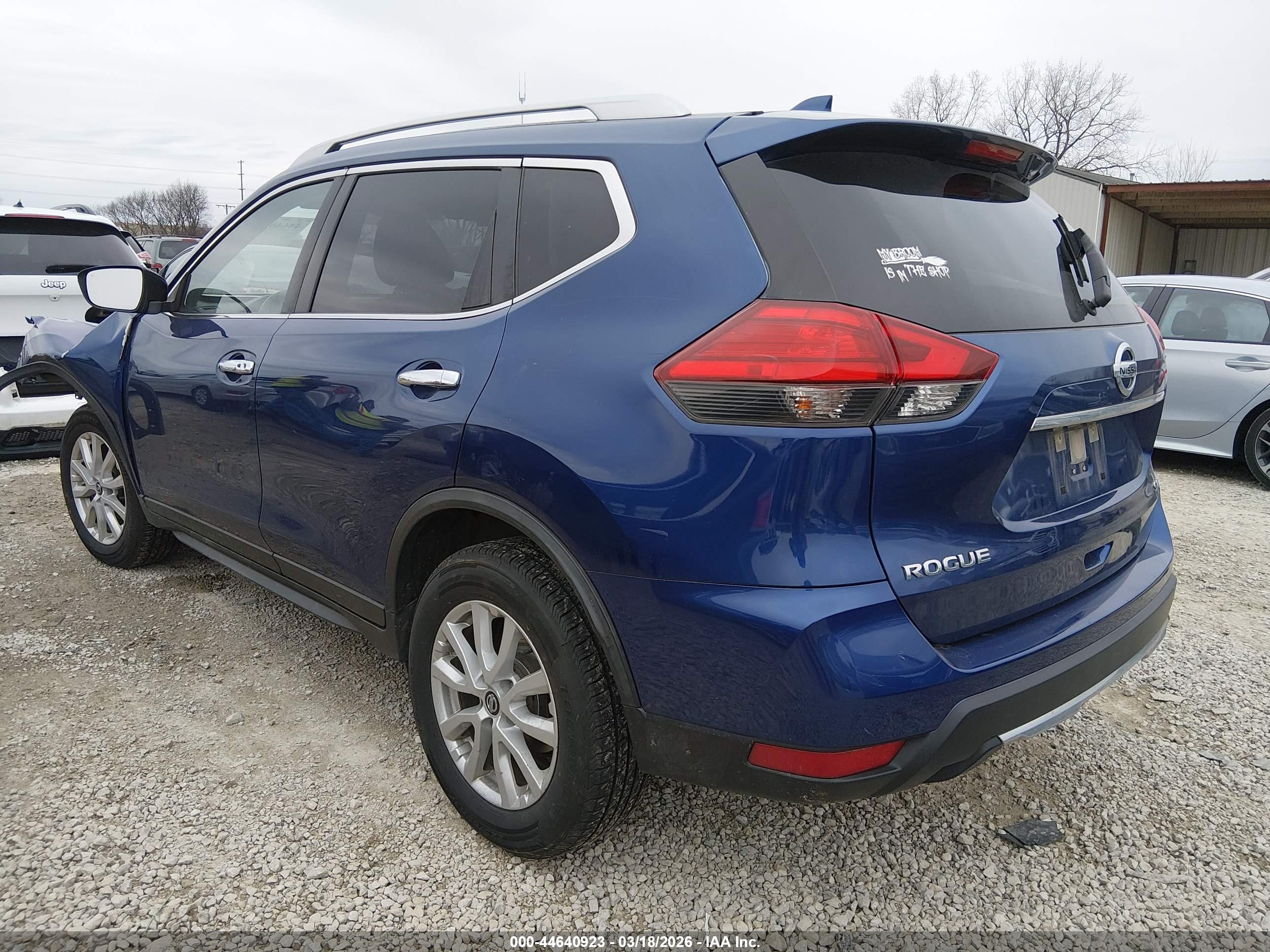 NISSAN ROGUE image 3
