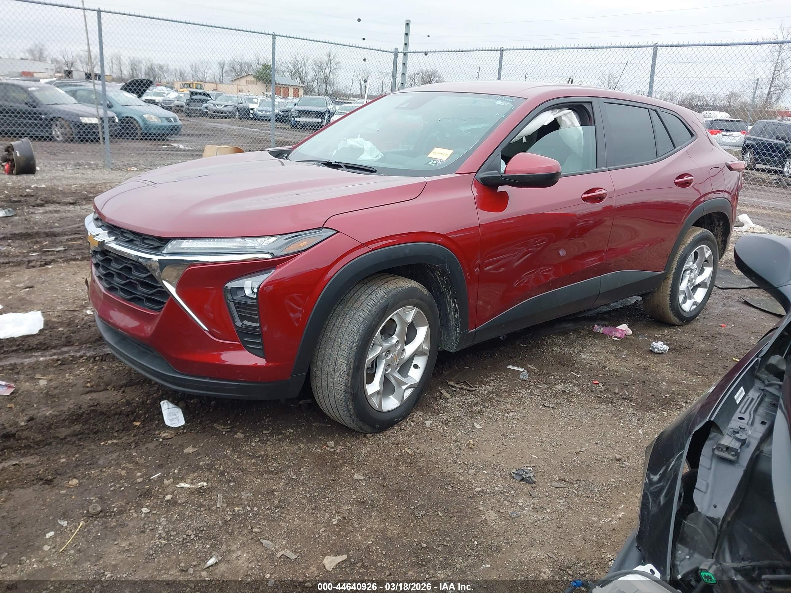 CHEVROLET TRAX image 2