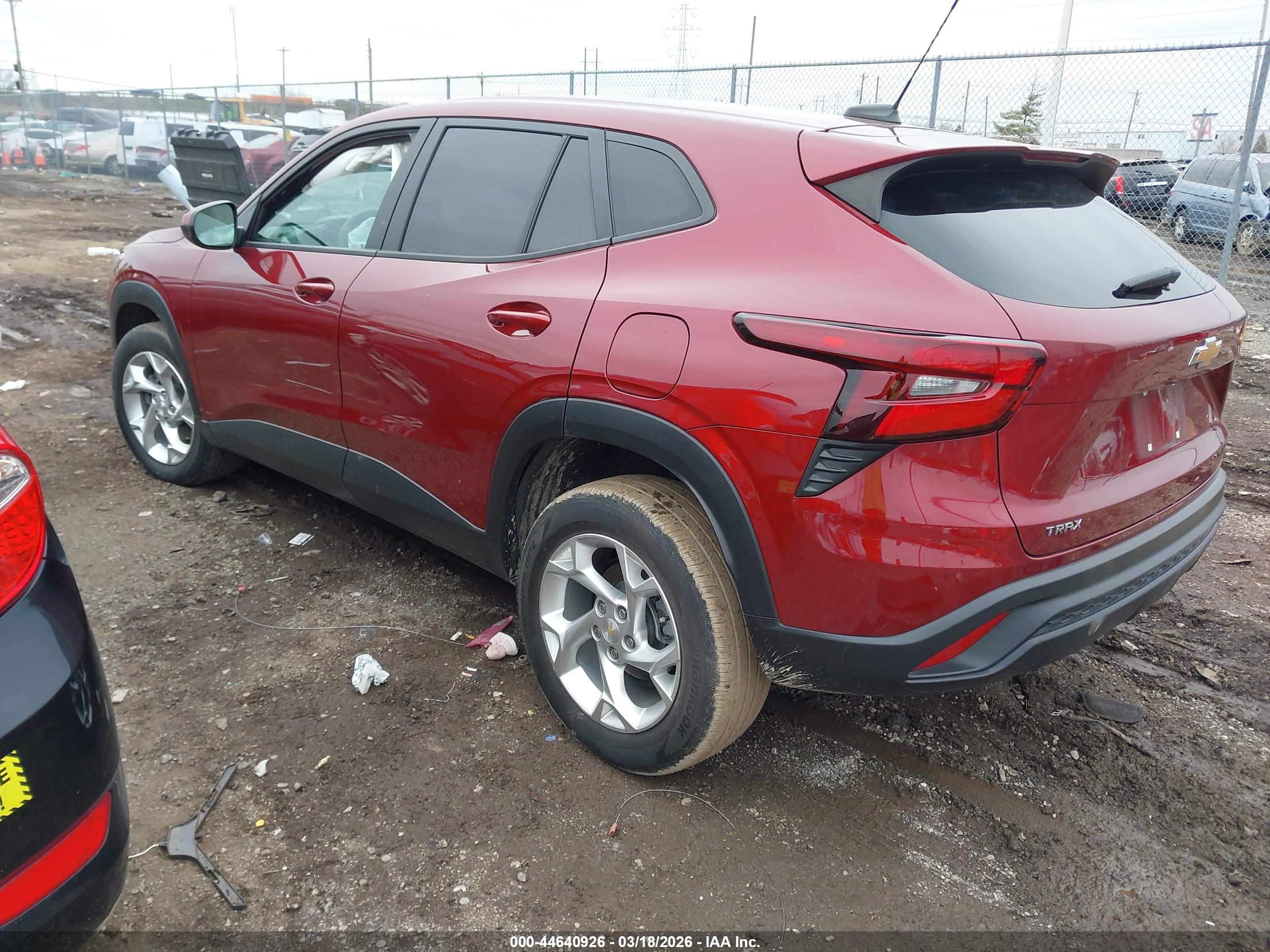 CHEVROLET TRAX image 3