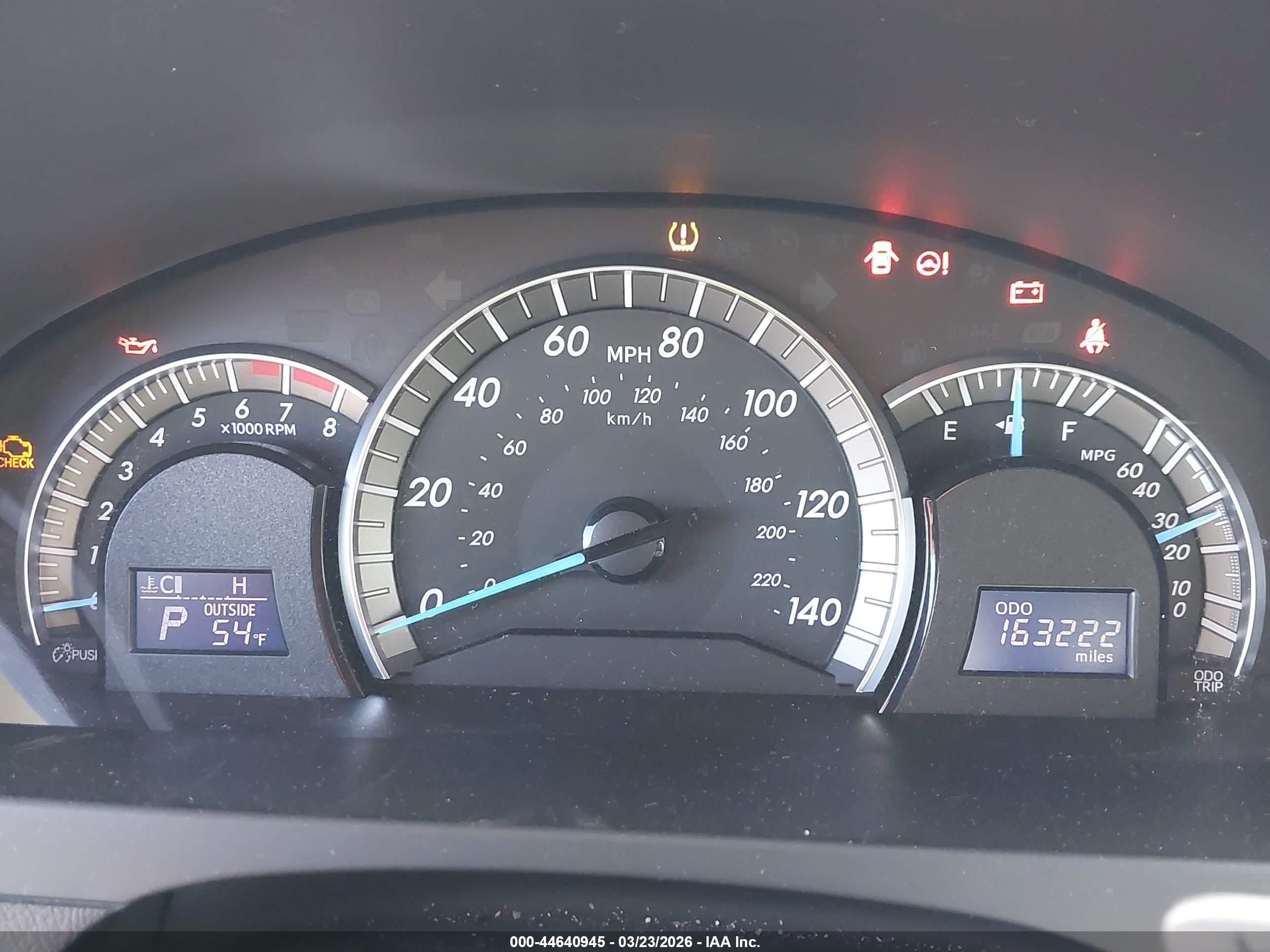 TOYOTA CAMRY image 7