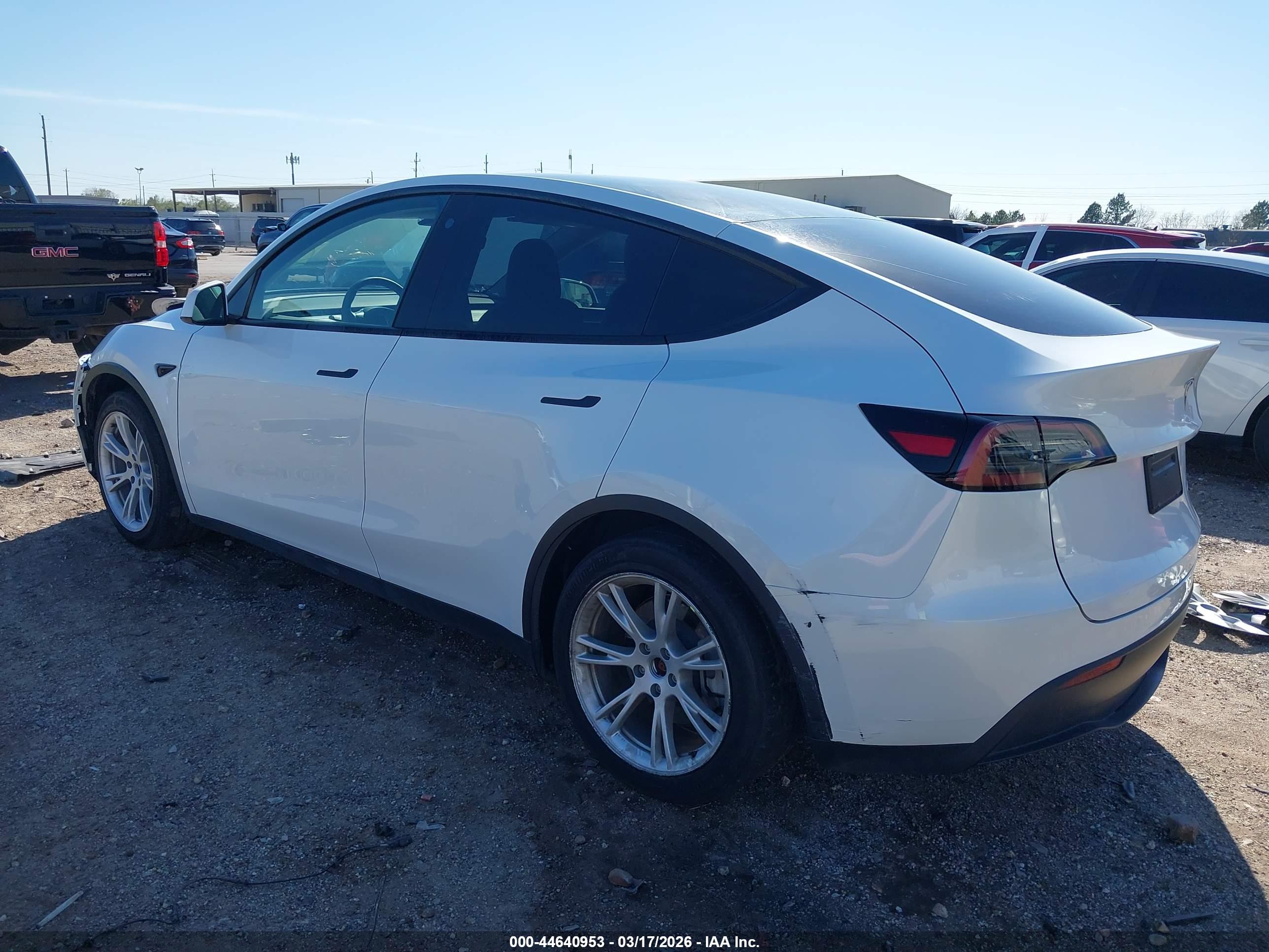TESLA MODEL image 3