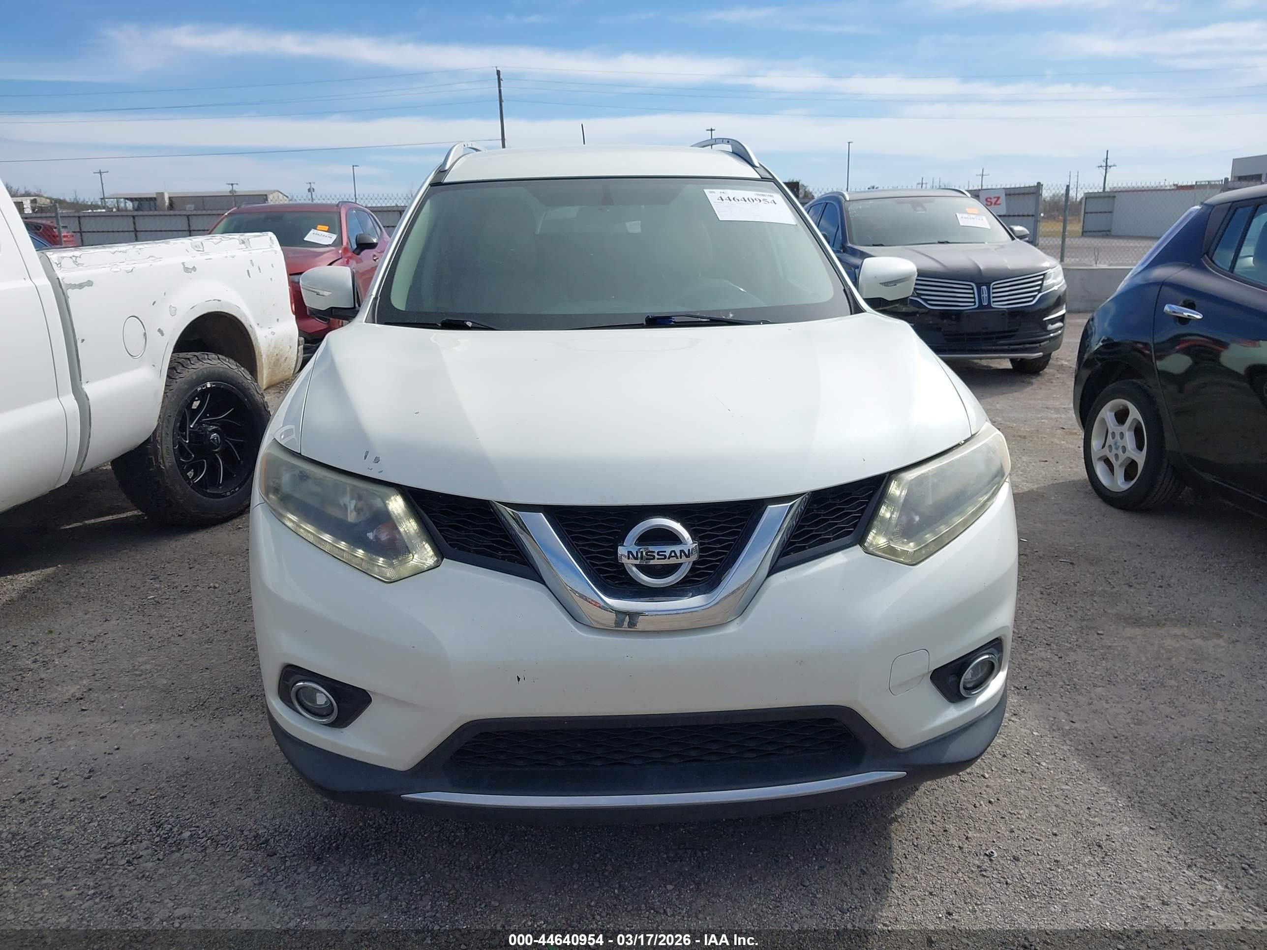 NISSAN ROGUE image 6