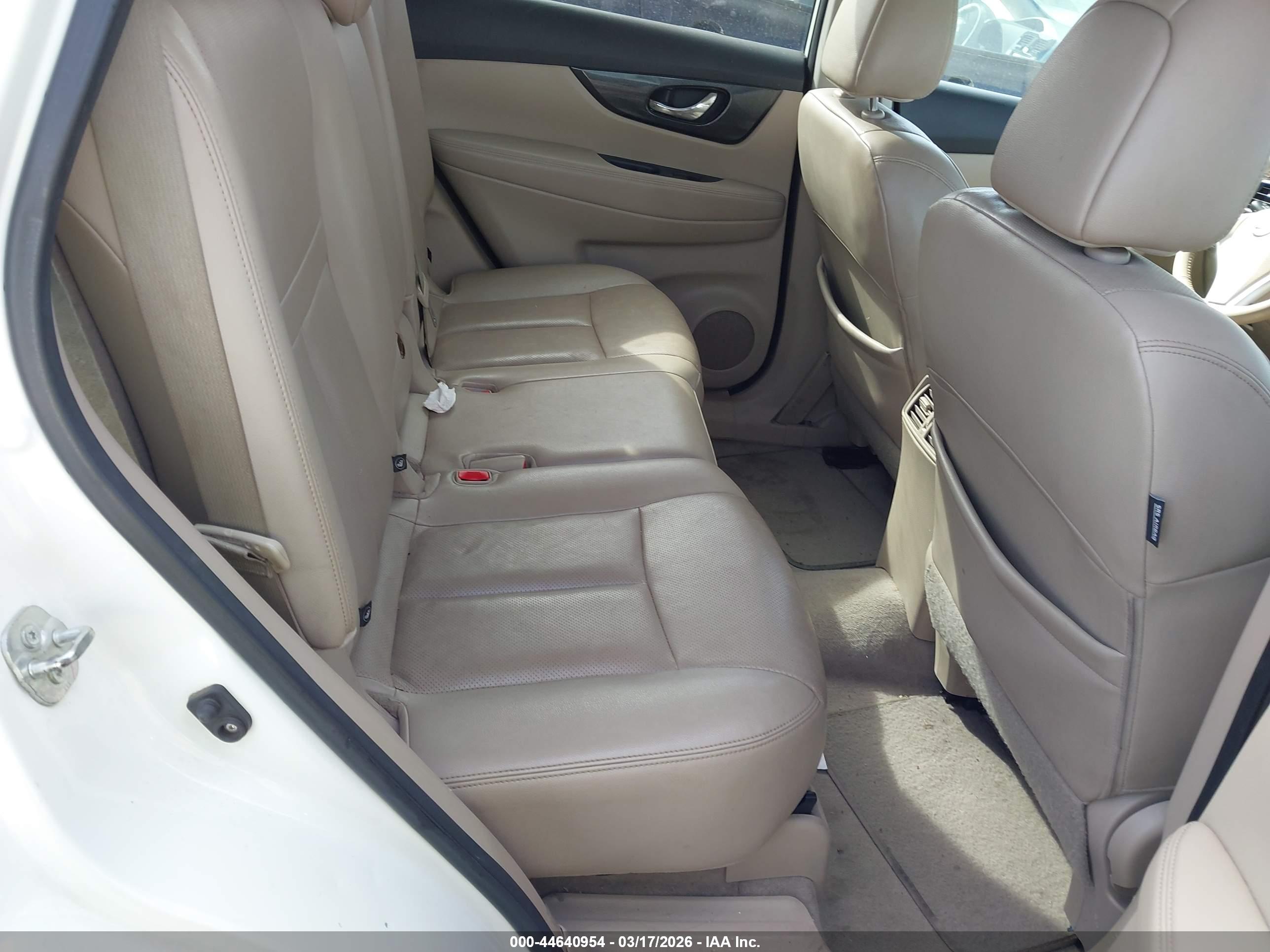 NISSAN ROGUE image 8