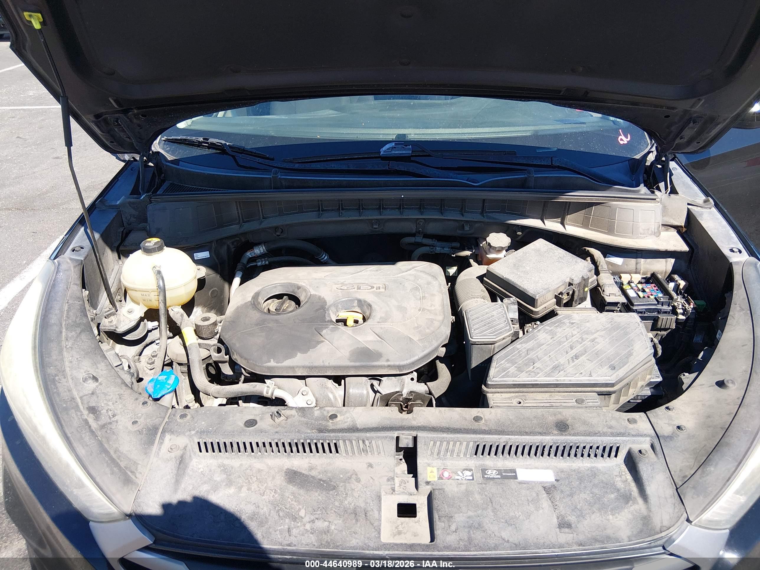 HYUNDAI TUCSON image 10