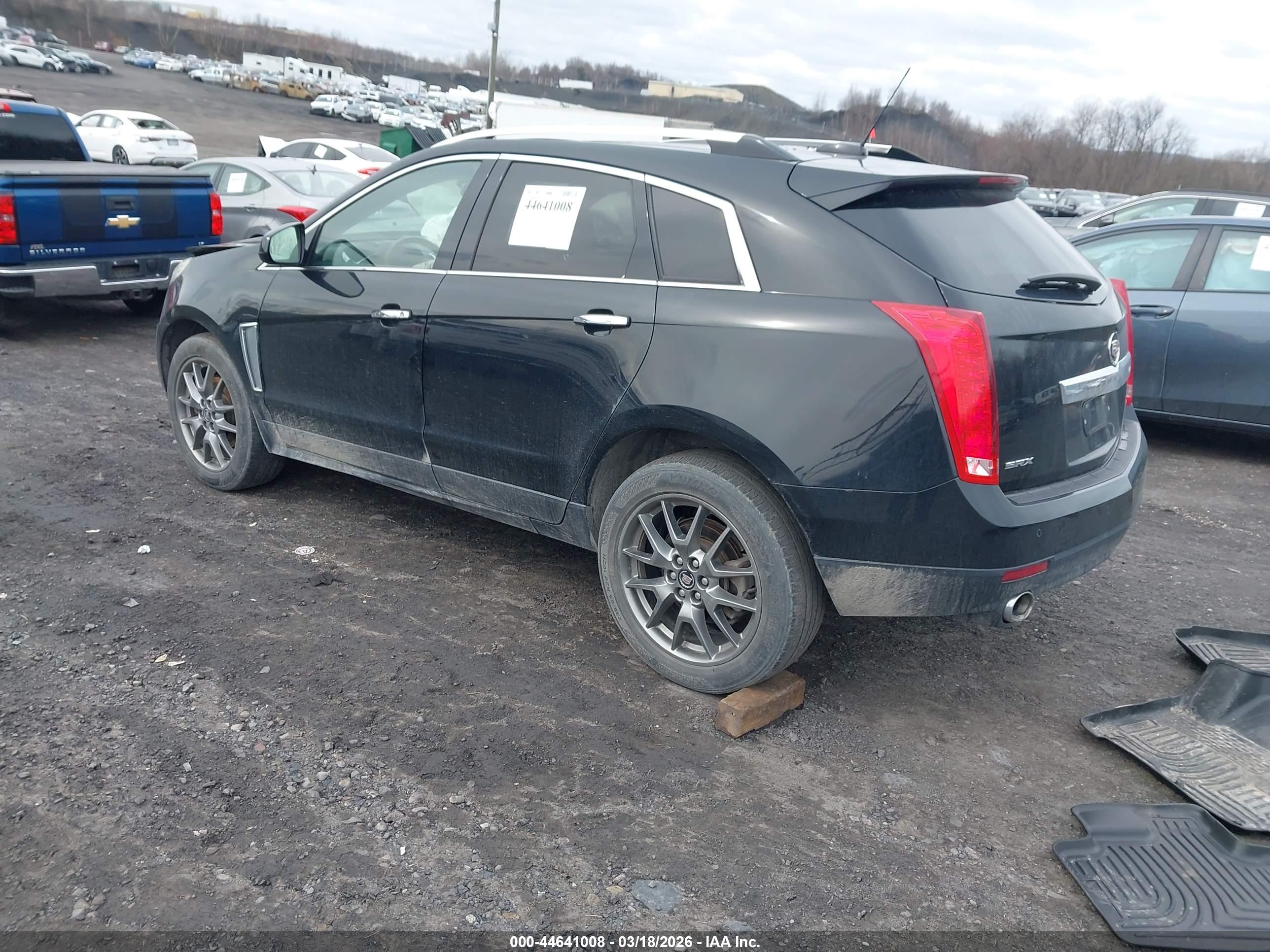CADILLAC SRX image 3