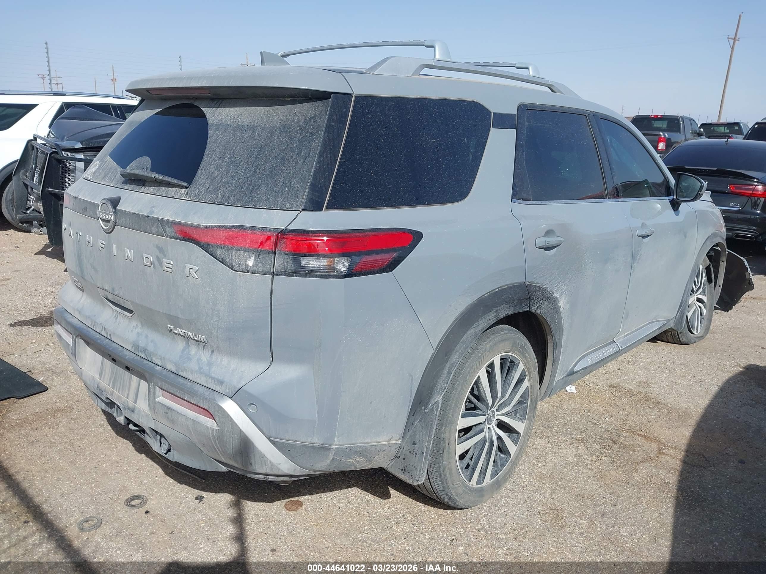 NISSAN PATHFINDER image 4
