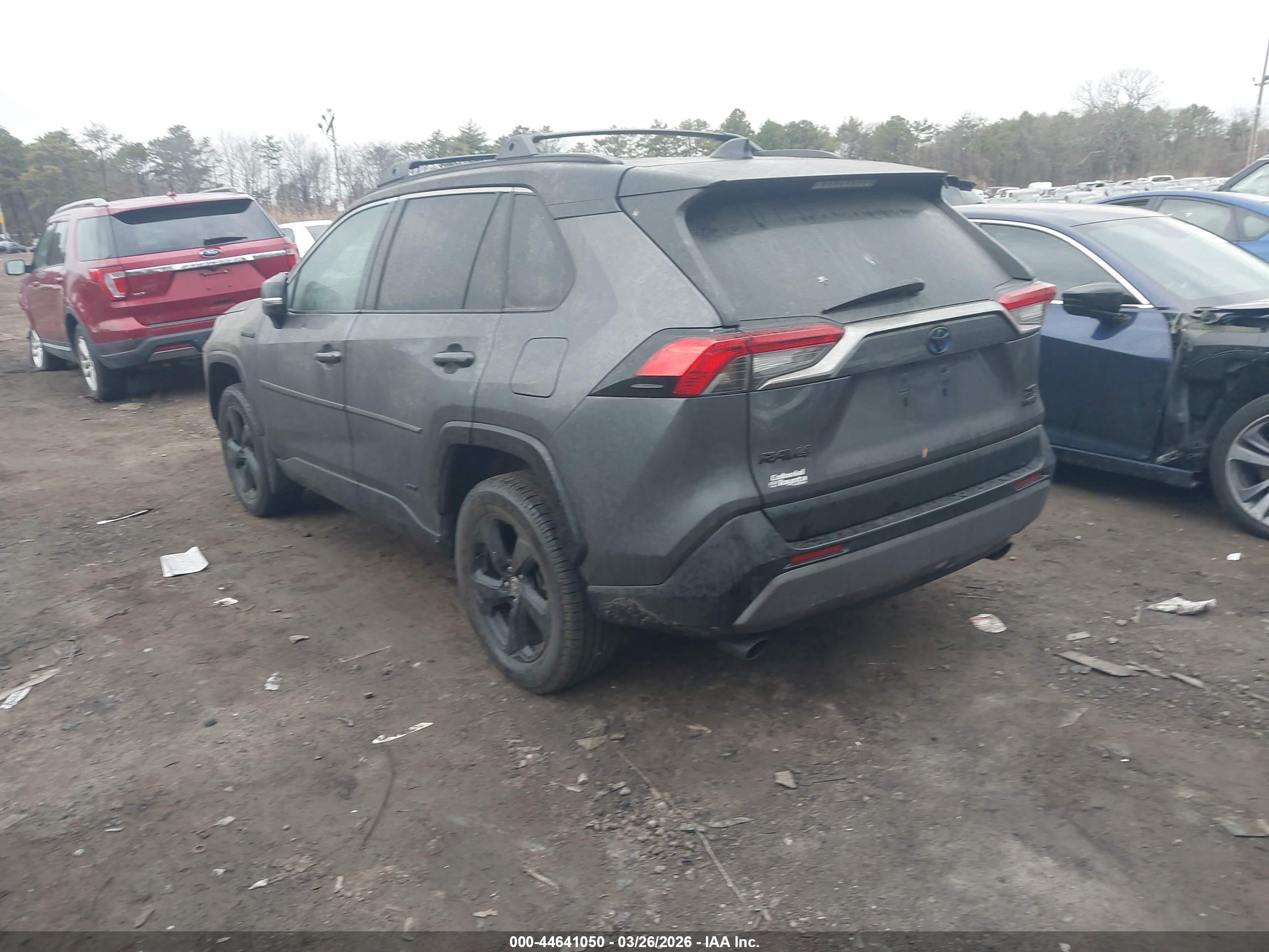 TOYOTA RAV4 image 3