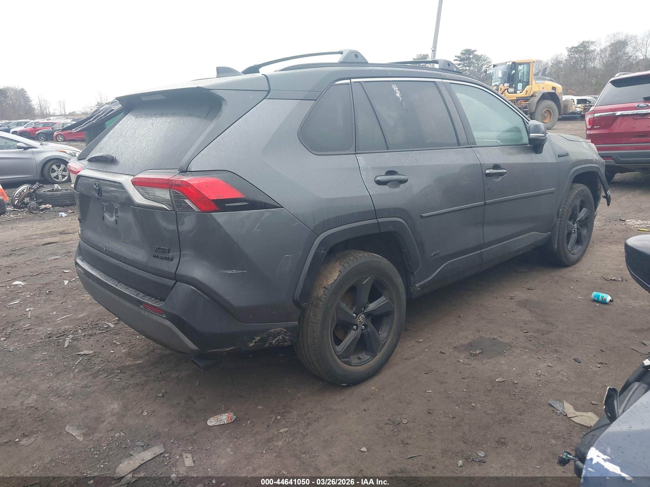 TOYOTA RAV4 image 4