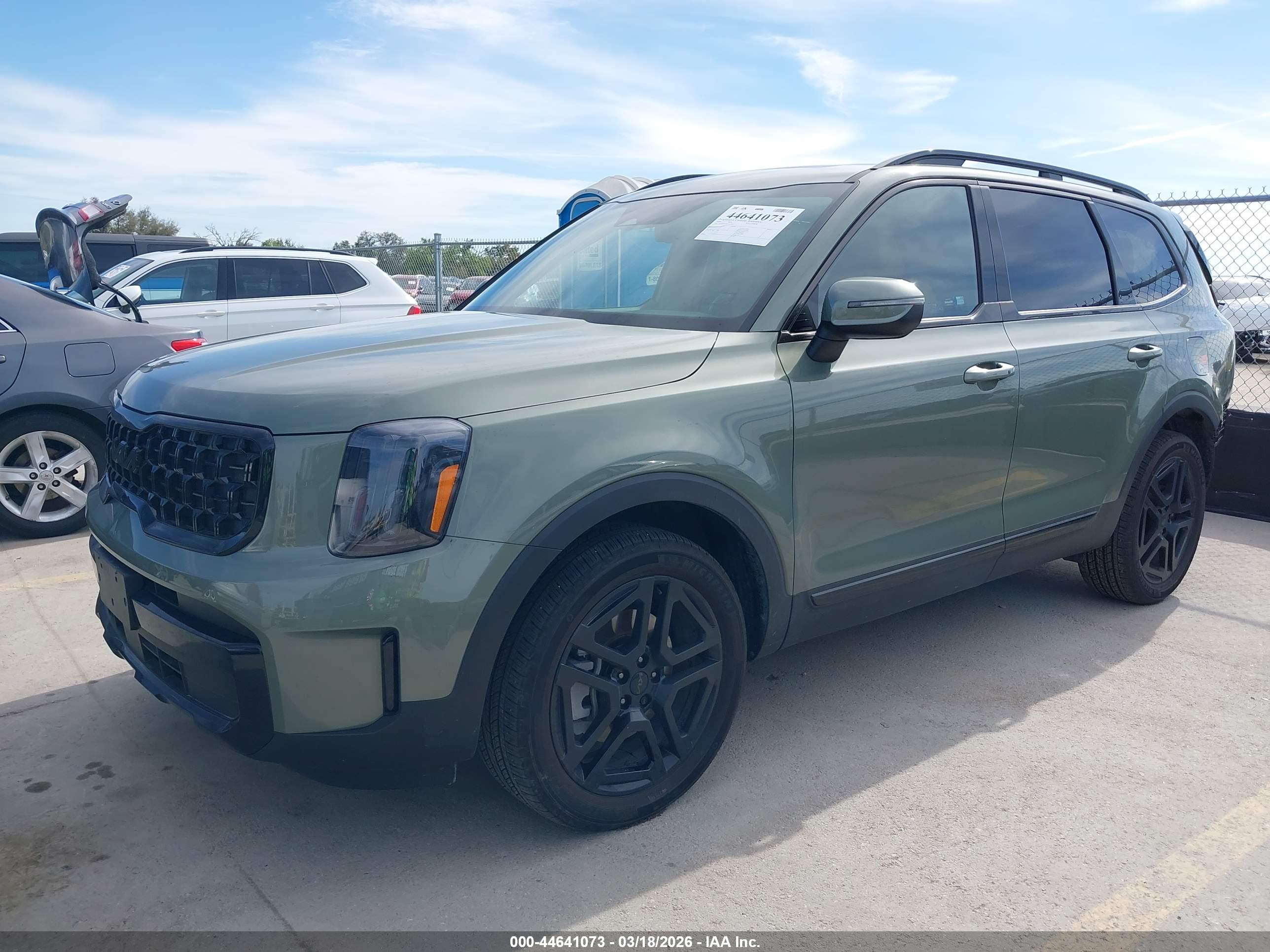 KIA TELLURIDE image 2